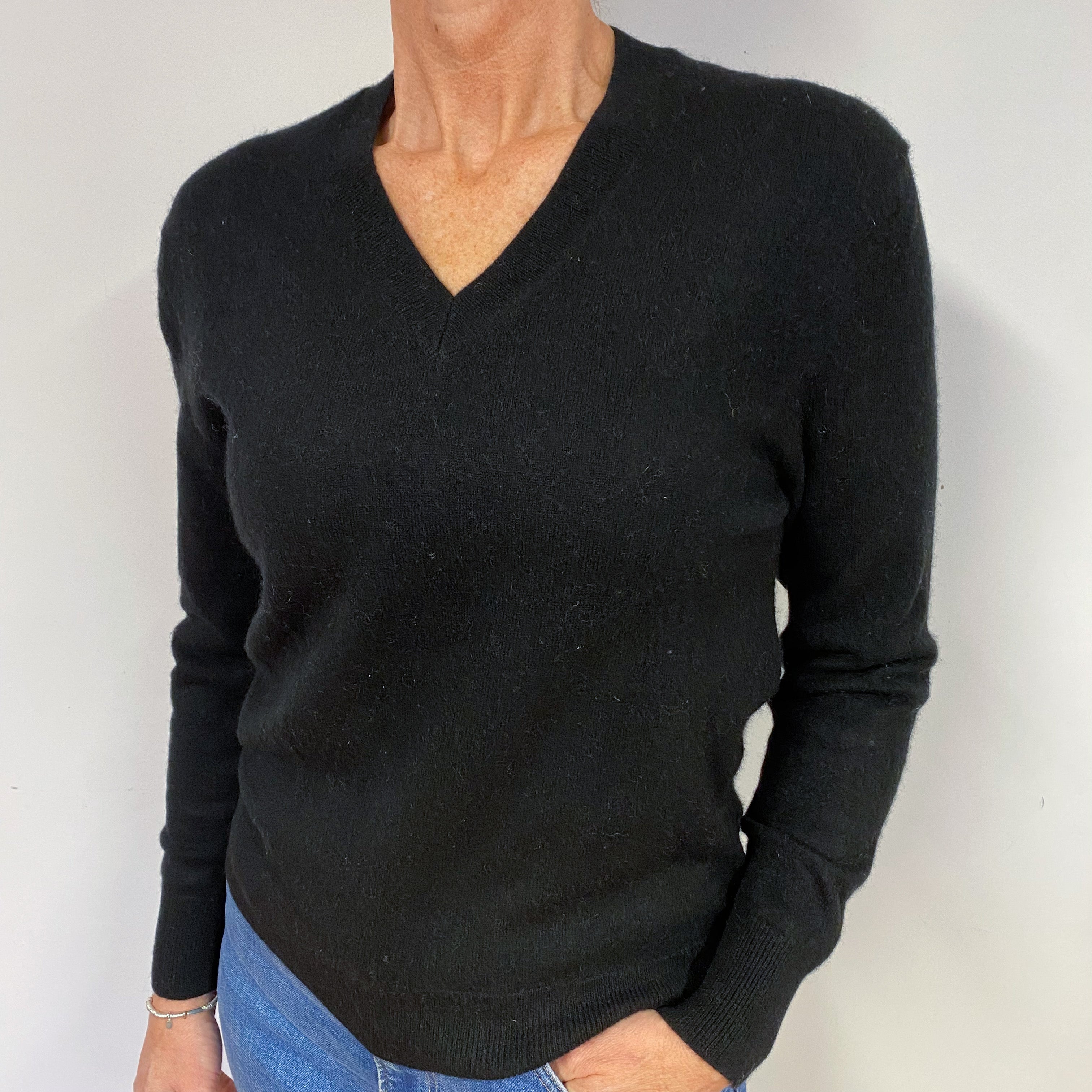Black Cashmere V-Neck Jumper Medium