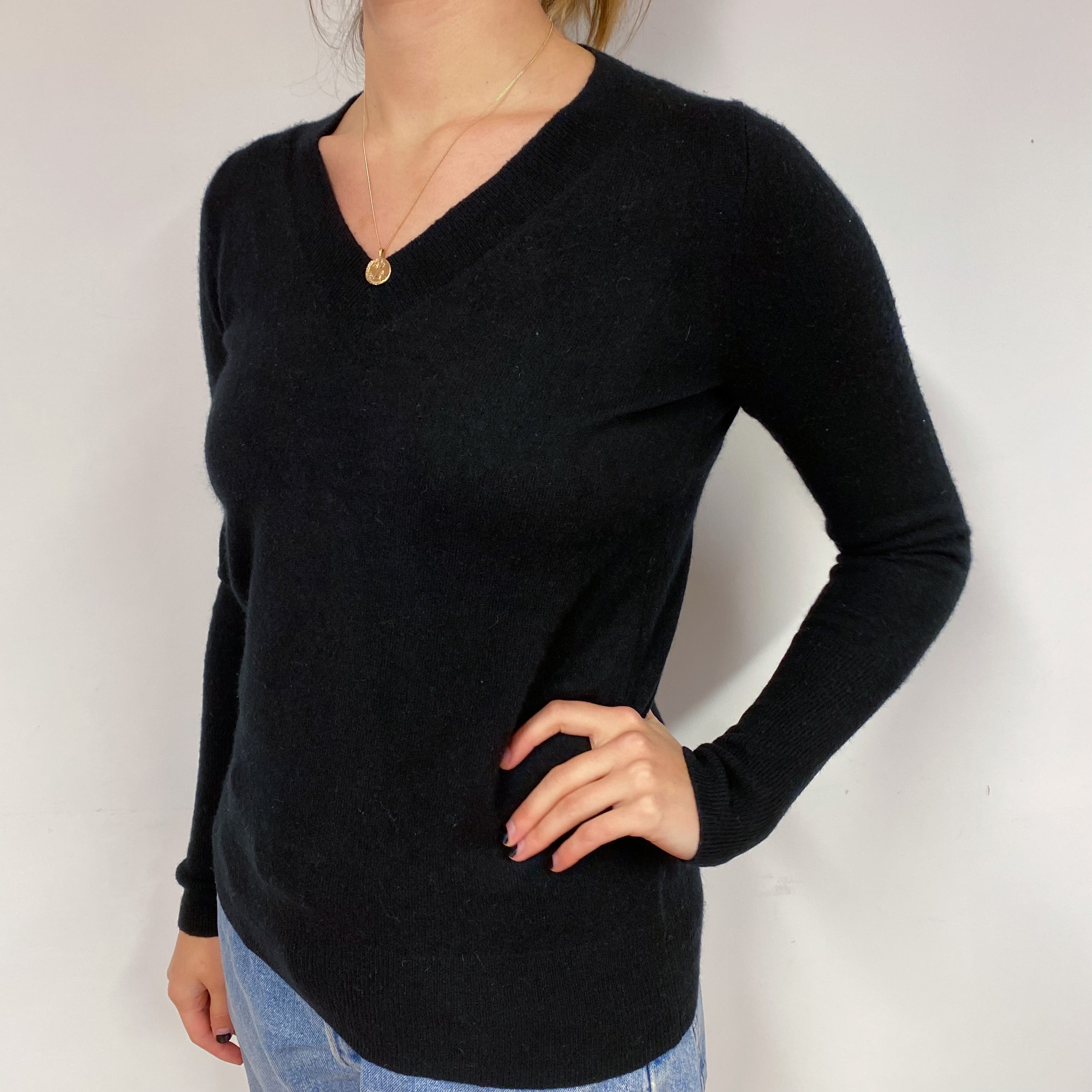 Black Cashmere V-Neck Jumper Small