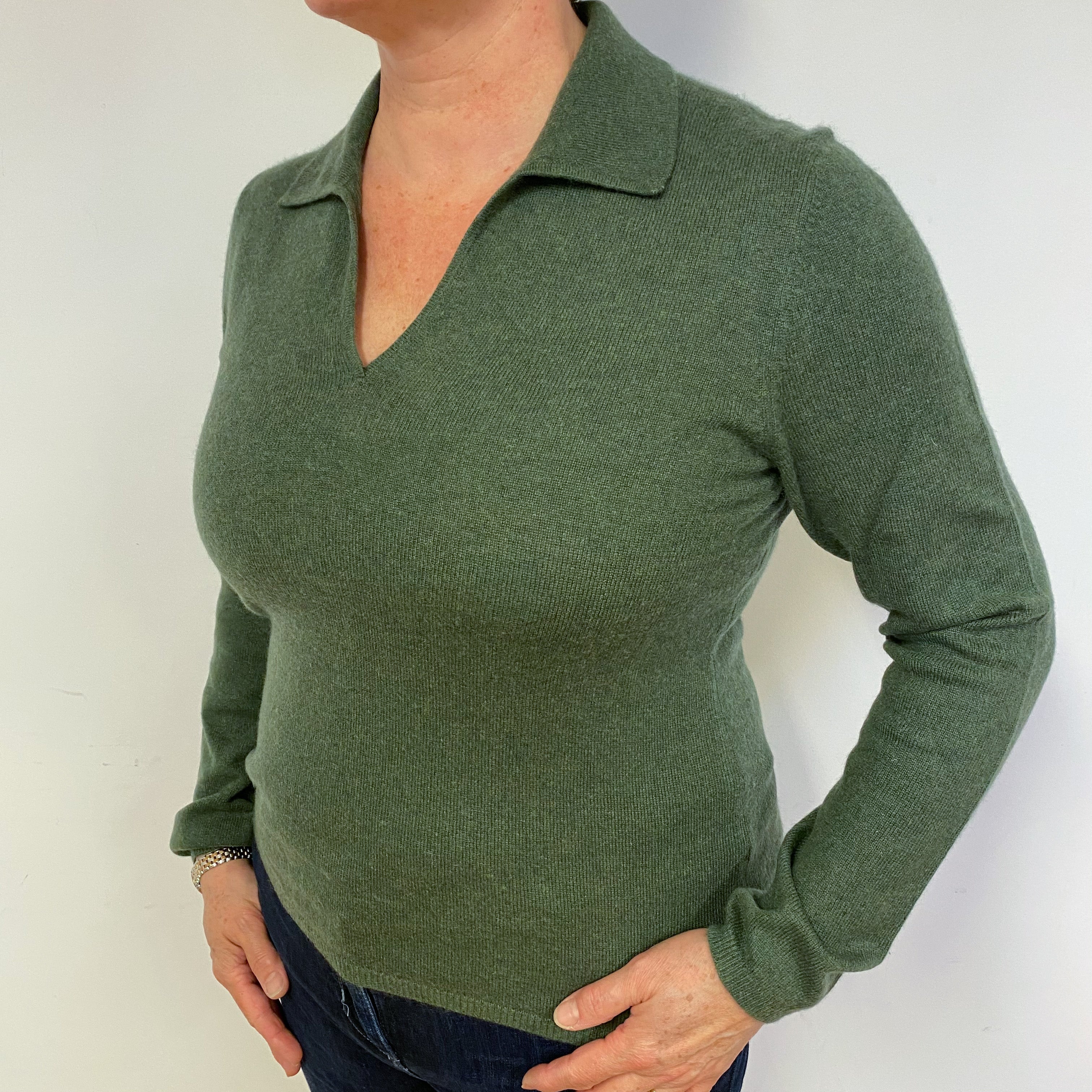 Moss Green Cashmere V-Neck Jumper Large.