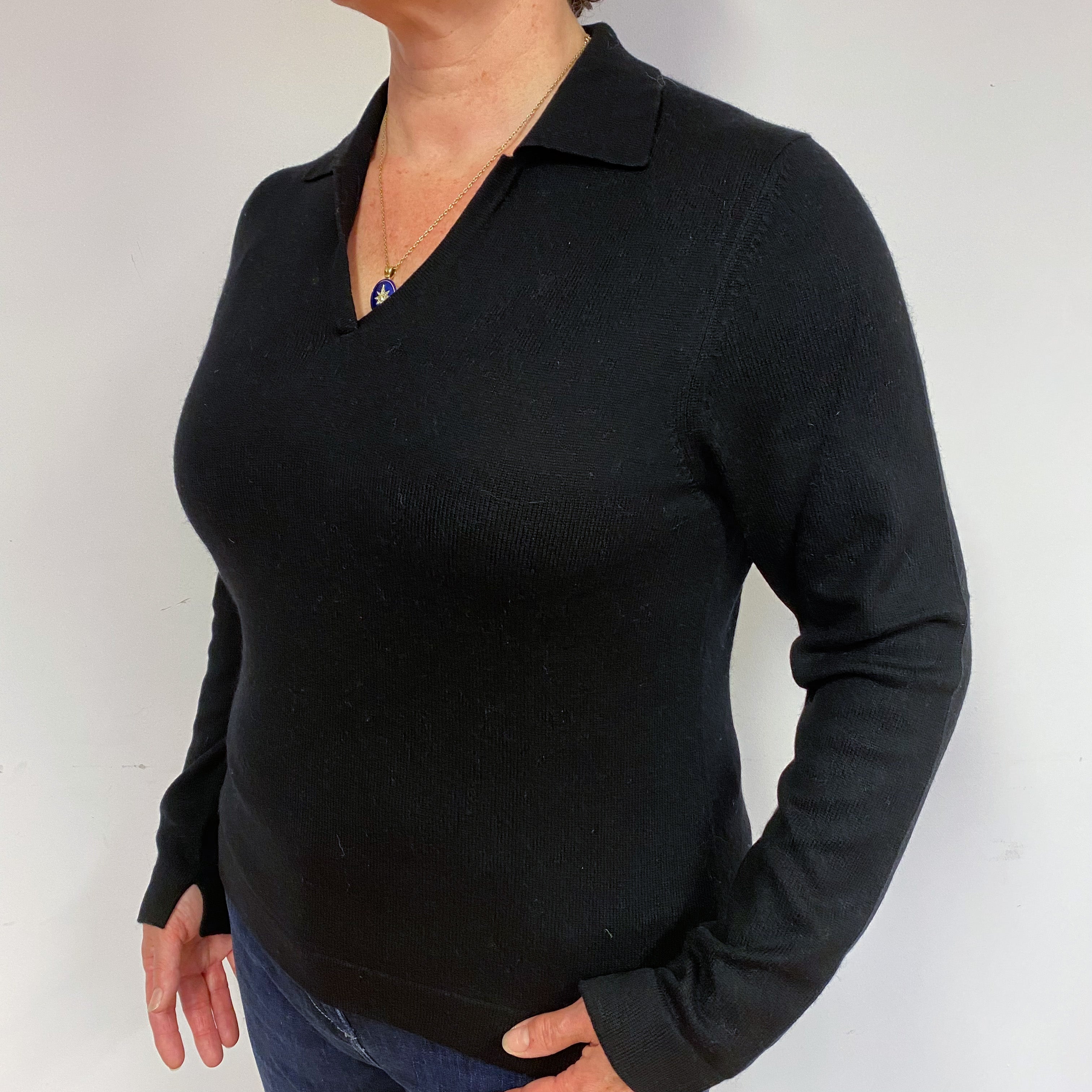 Black Collared Cashmere V-Neck Jumper Large