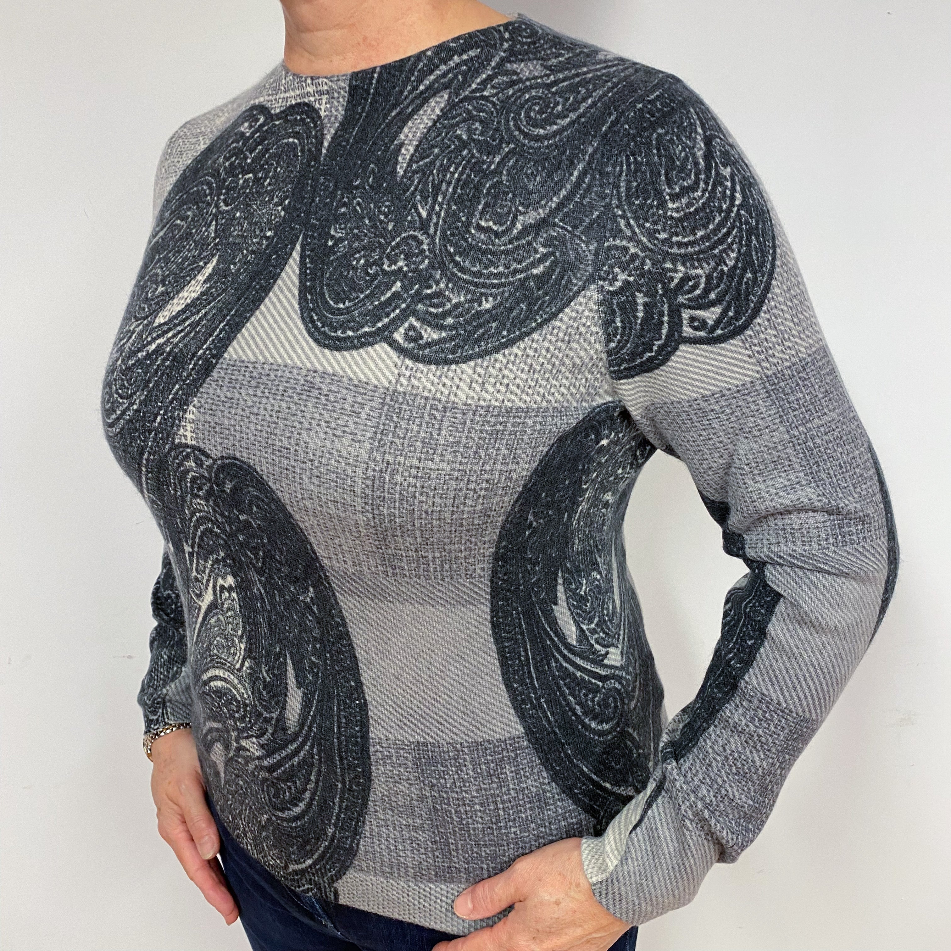 Grey Paisley Checked Cashmere Crew Neck Jumper Large