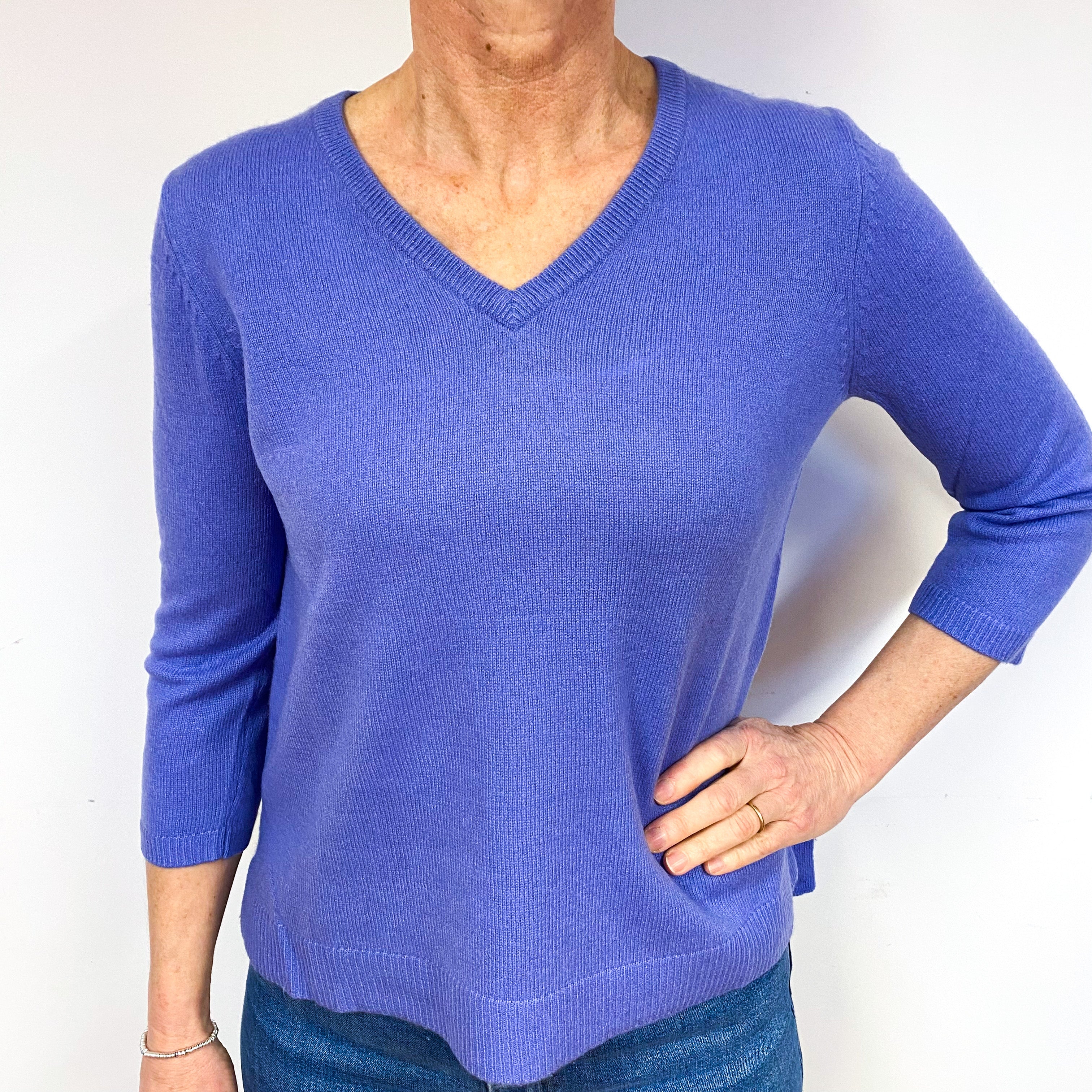 Periwinkle Purple 3/4 Sleeve Cashmere V-Neck Jumper Medium
