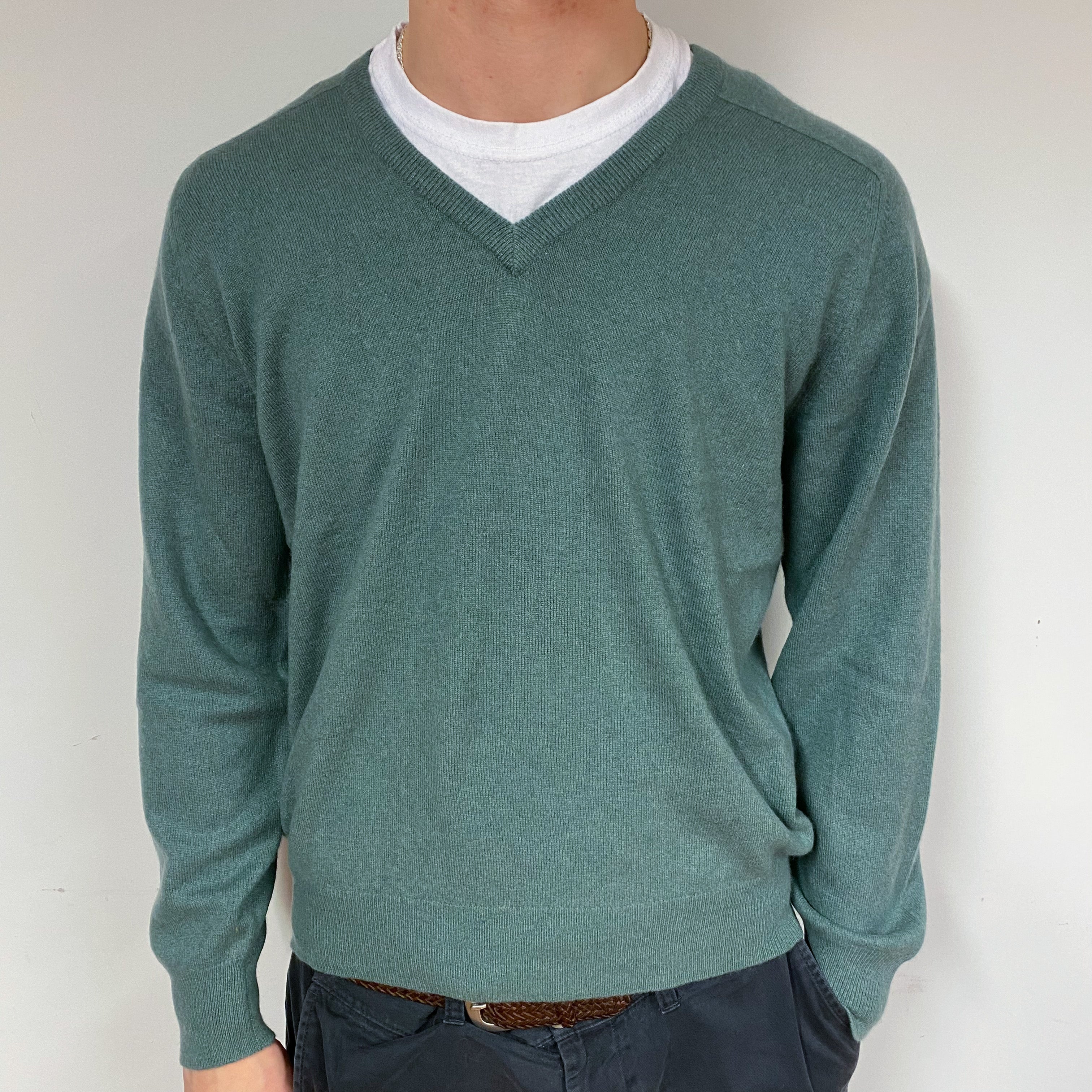 Men's Sage Green Cashmere V-Neck Jumper Large