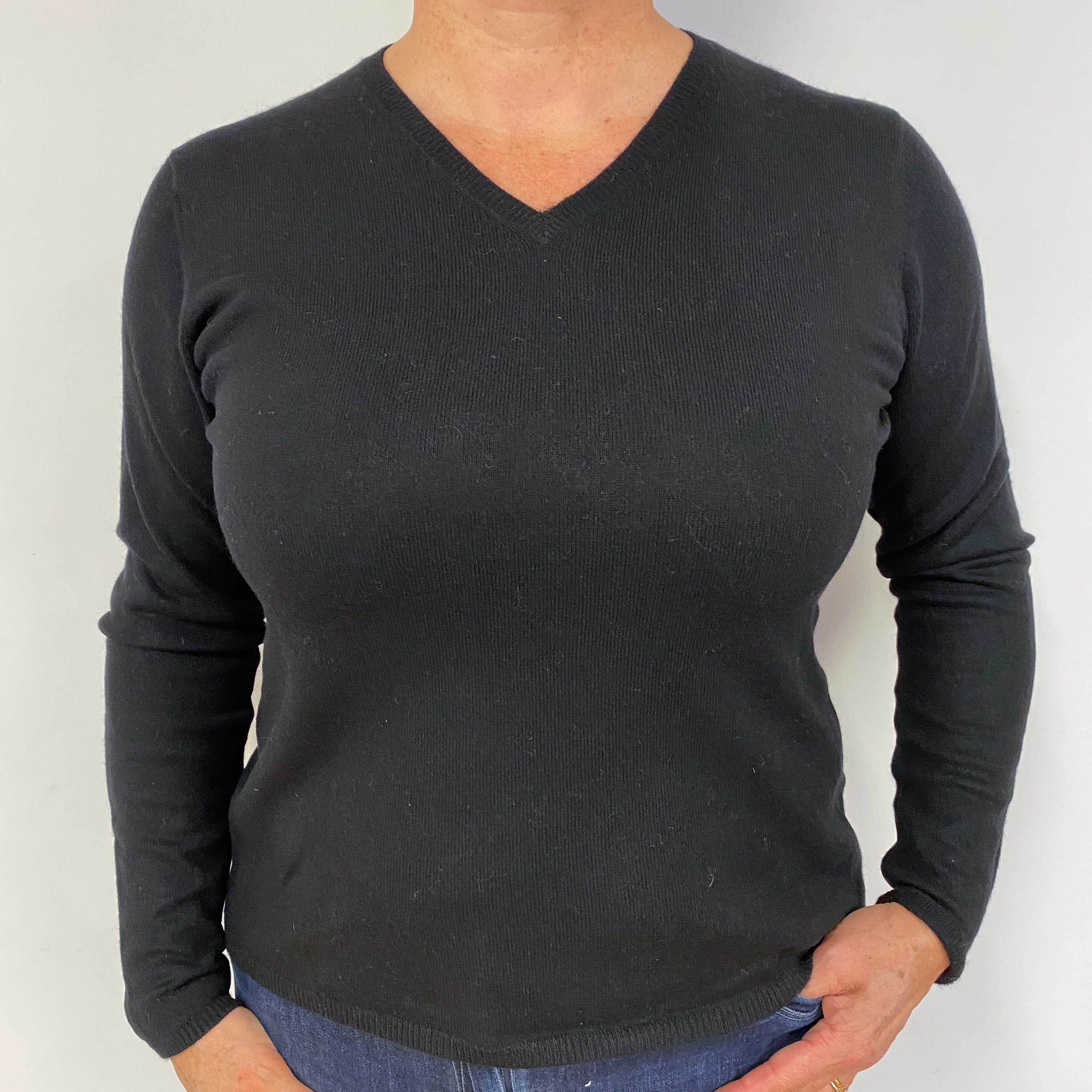 Black Cashmere V-Neck Jumper Large