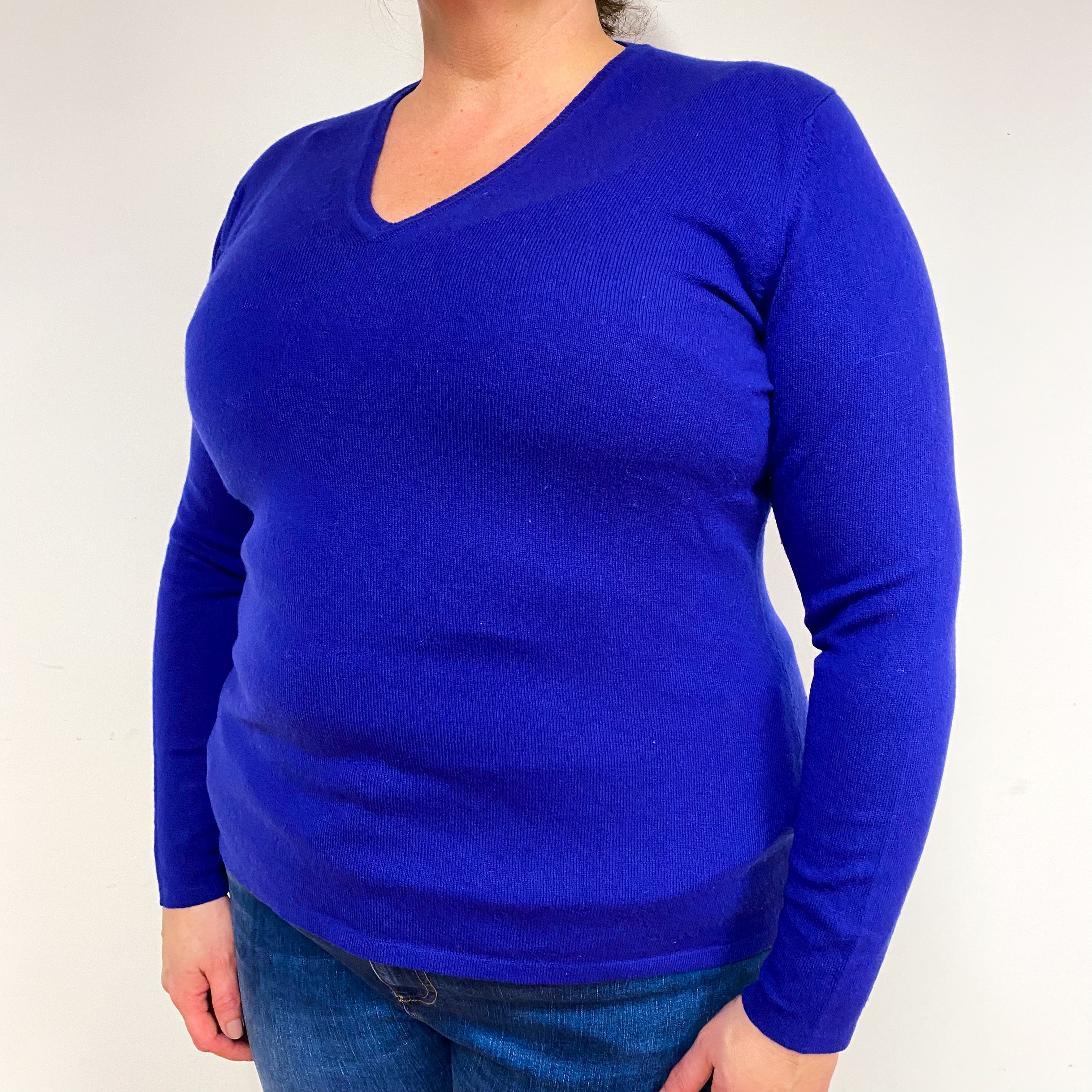 Scottish Indigo Purple Cashmere V-Neck Jumper Extra Large