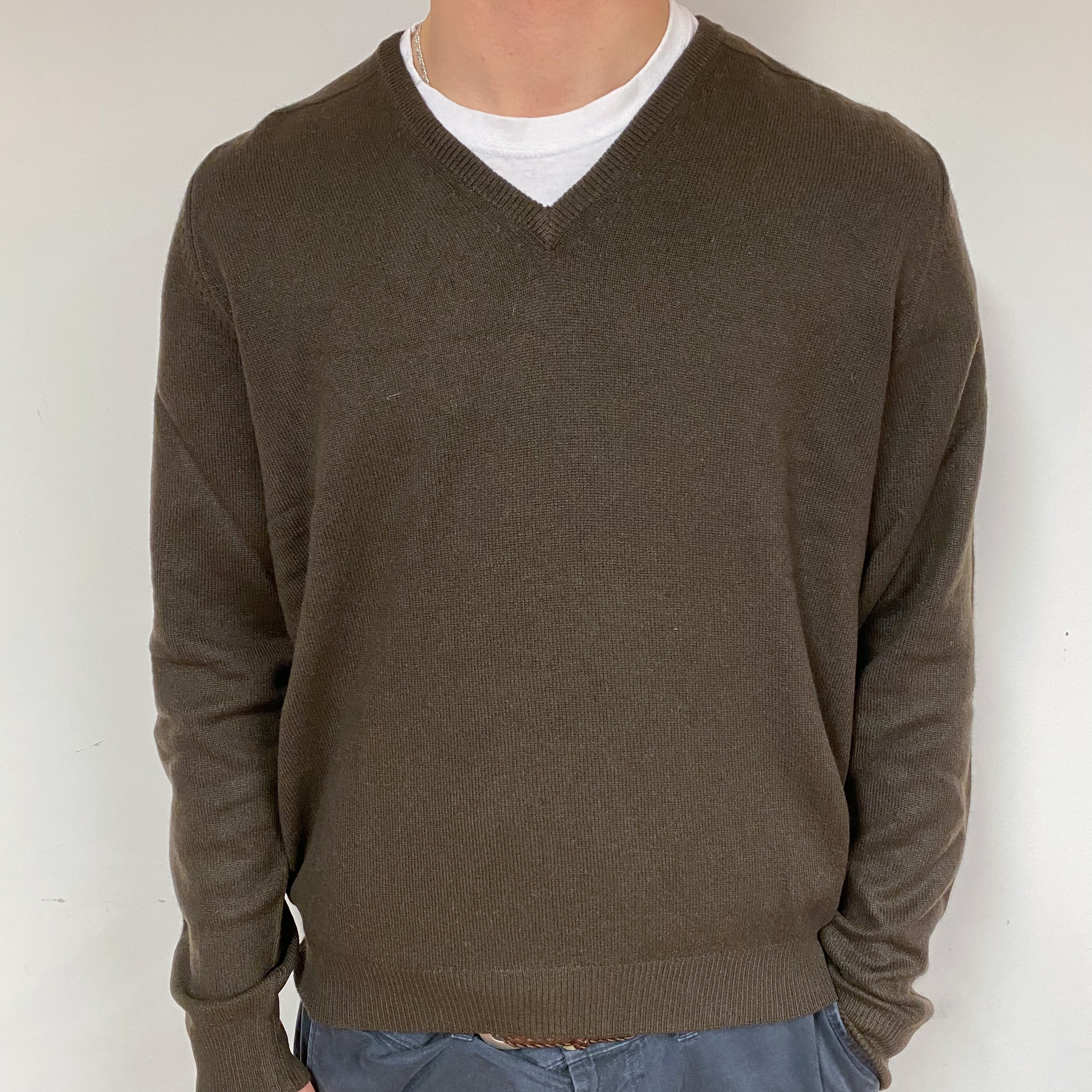 Men's Chocolate Brown Vintage Pringle Cashmere V-Neck Jumper Large