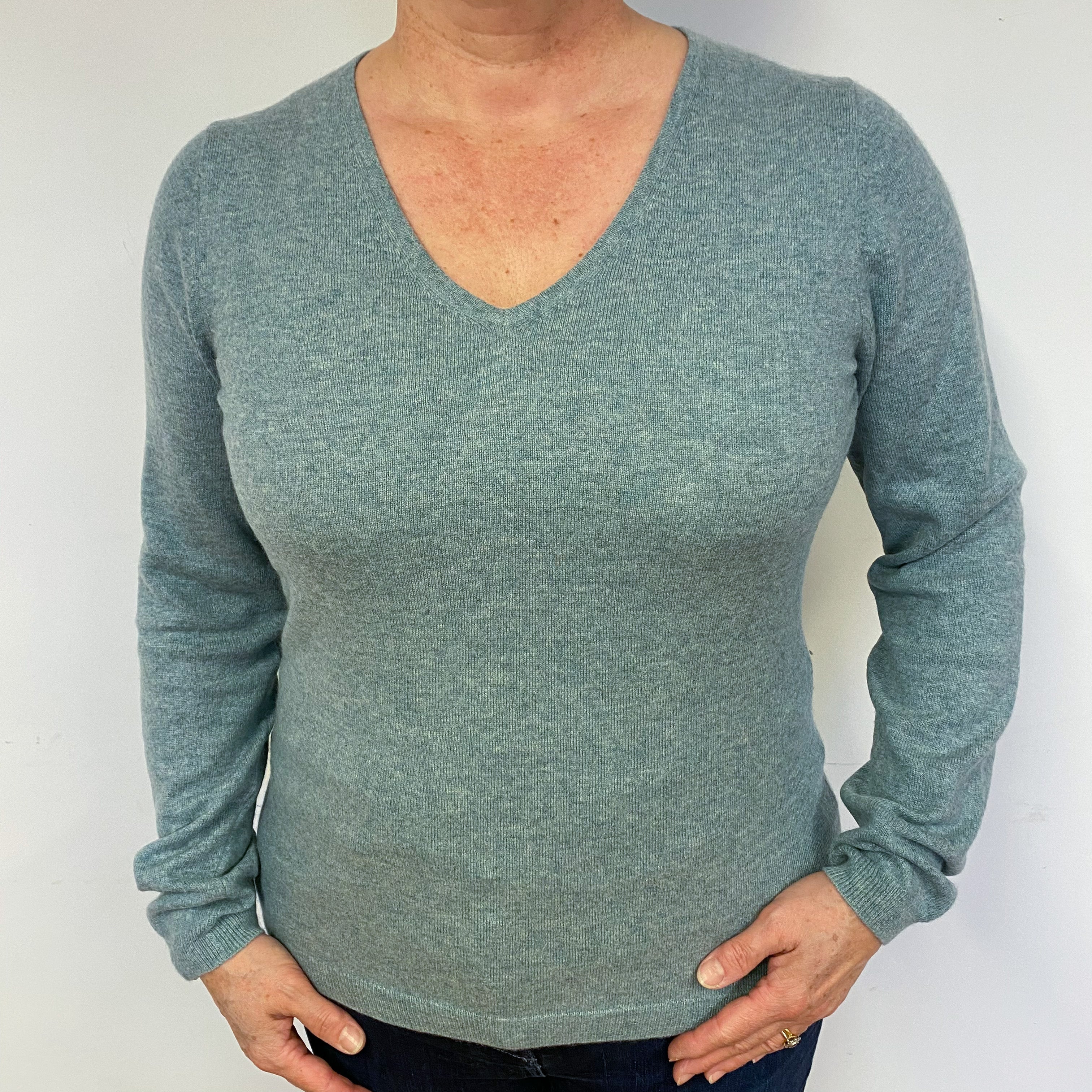 Duck Egg Green Cashmere V-Neck Jumper. Large.