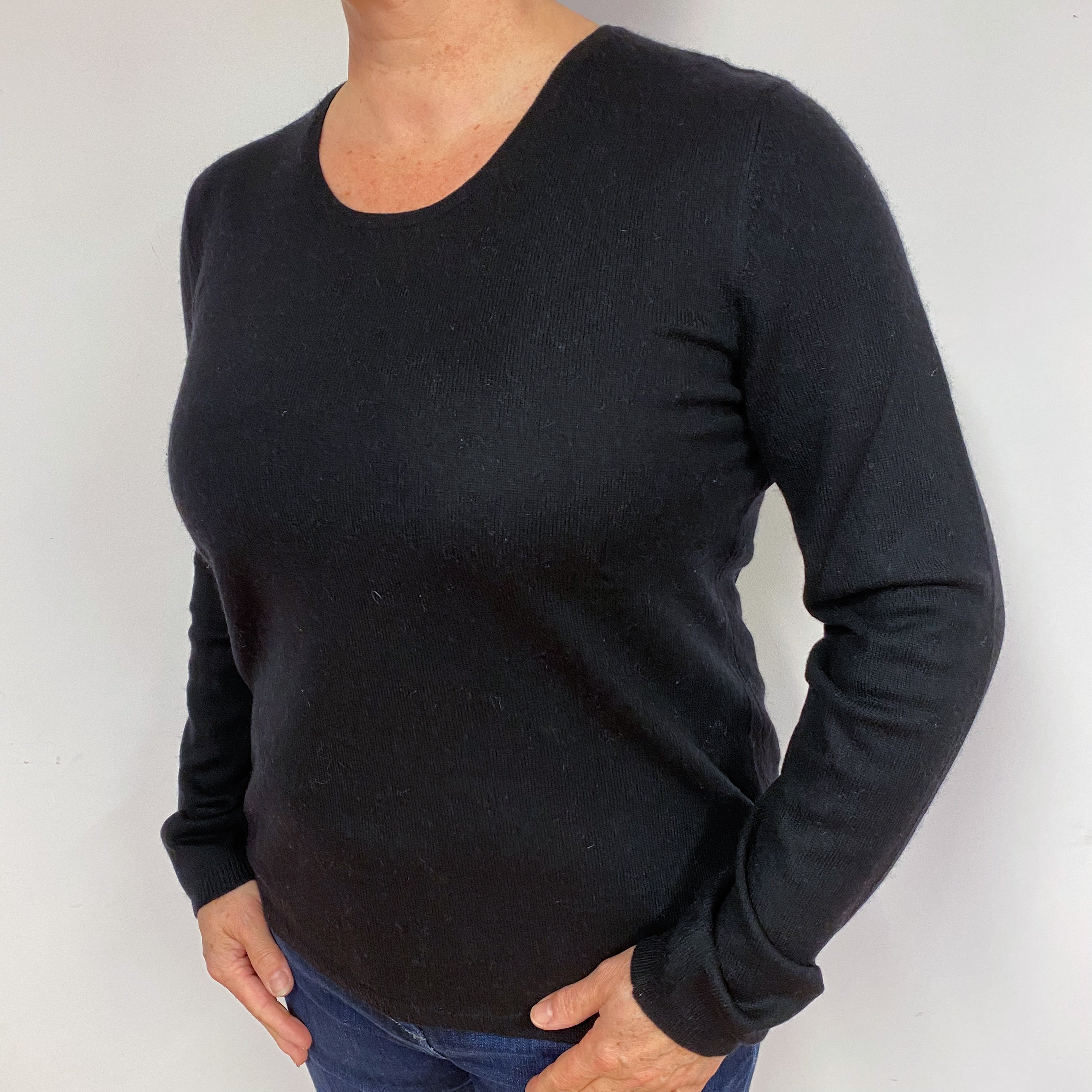 Black Cashmere Crew Neck Jumper Large