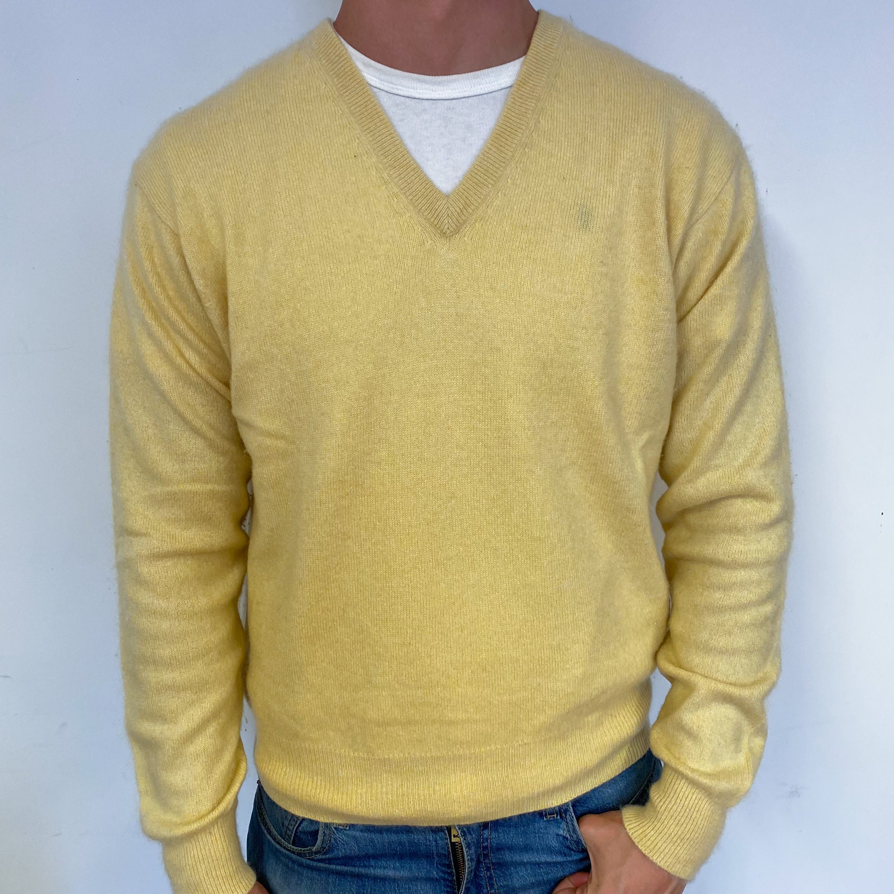 Men’s Custard Yellow V Neck Jumper Extra Large