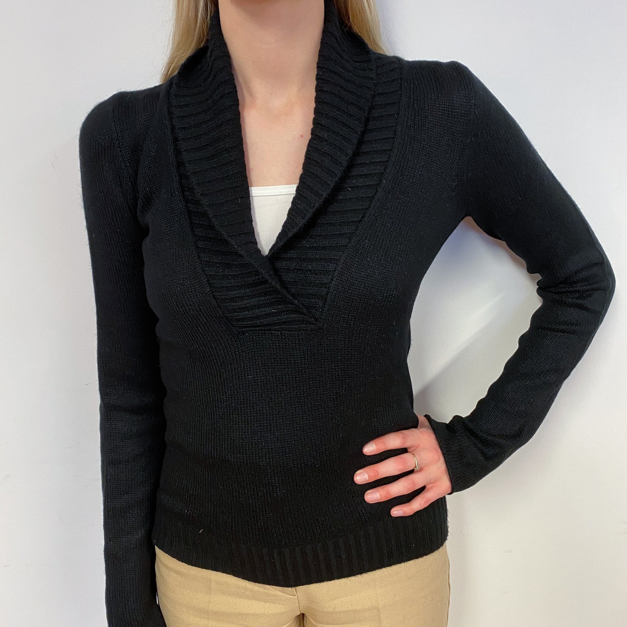 5462 Black V Neck Jumper