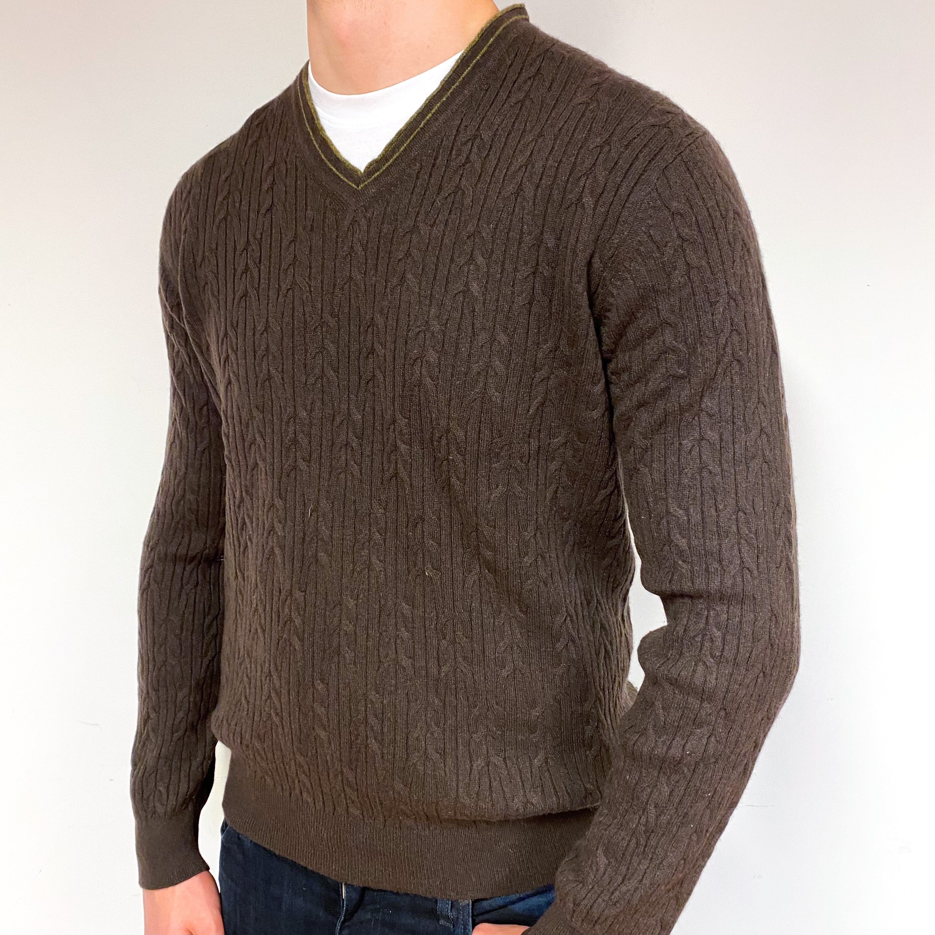 Men's Mole Brown Cable Cashmere V-Neck Jumper Extra Large