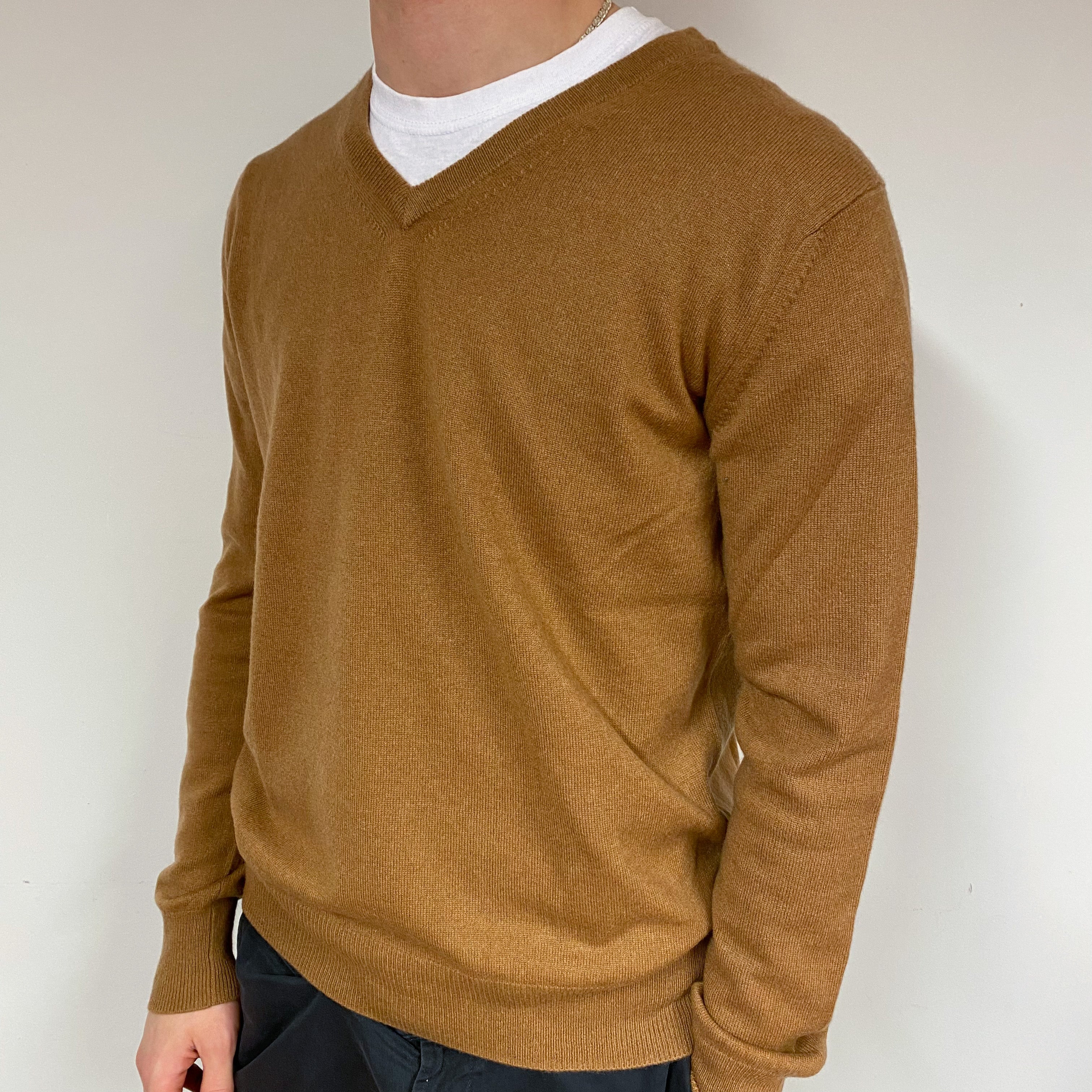 Men's Cinnamon Cashmere V-Neck Jumper Large