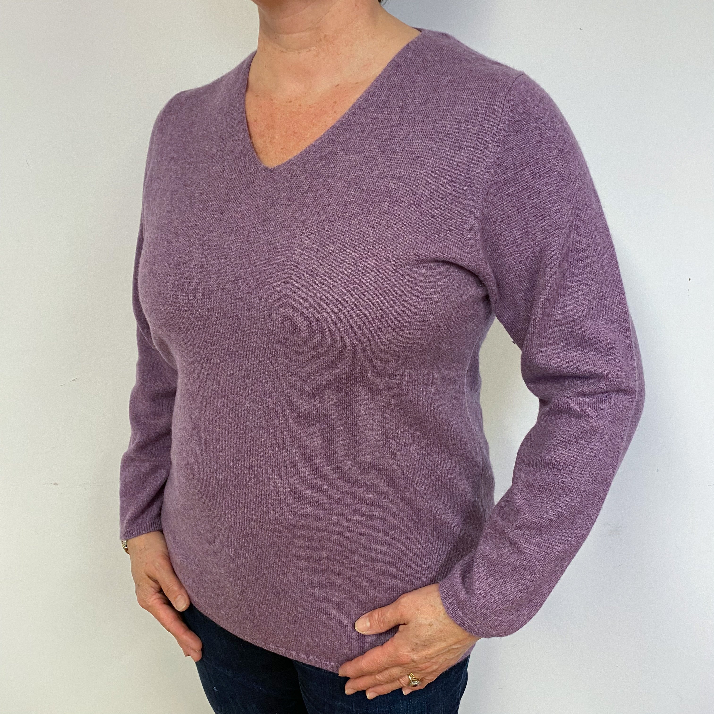 Dark Lilac Cashmere V-Neck Jumper Large.