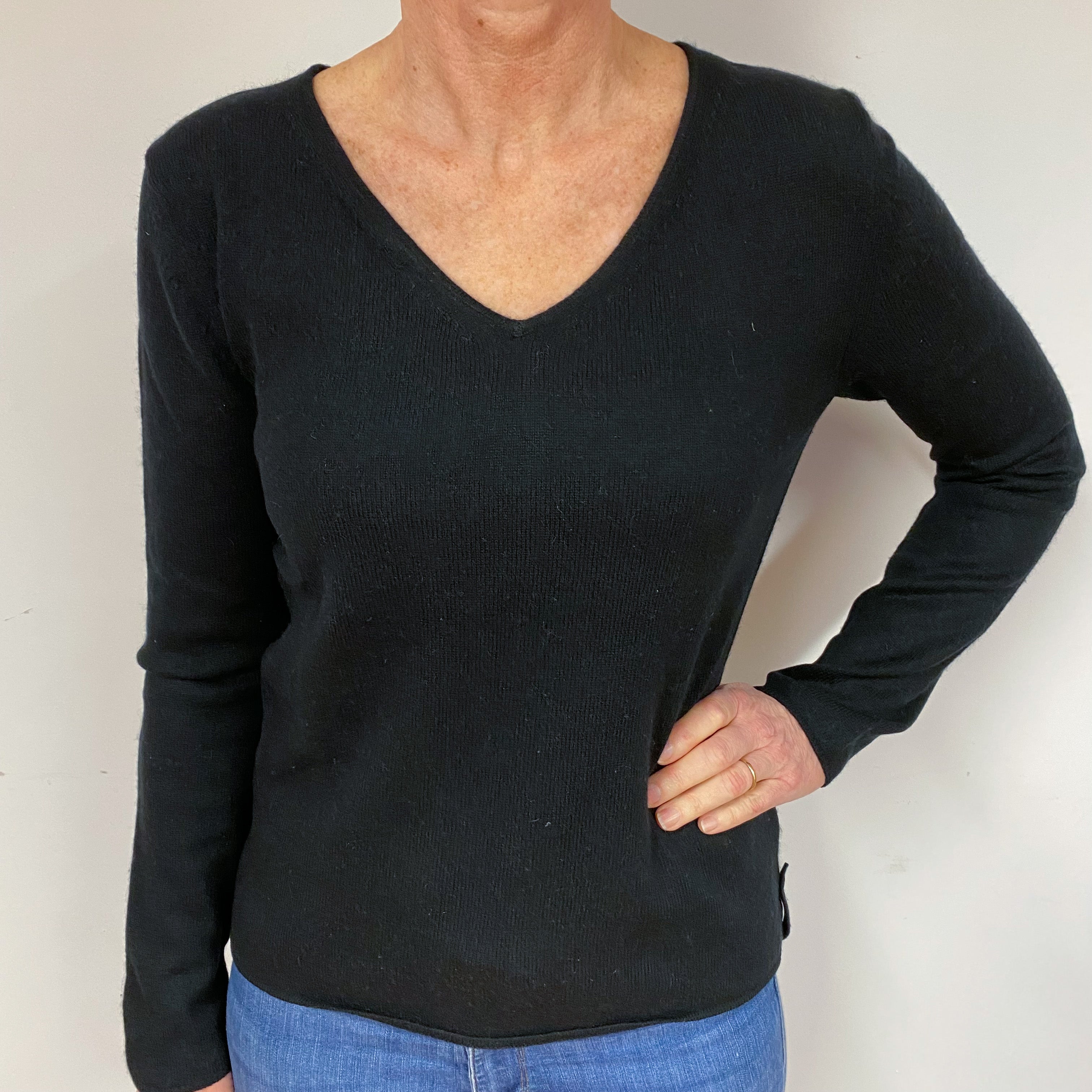 Black Cashmere V-Neck Jumper Medium