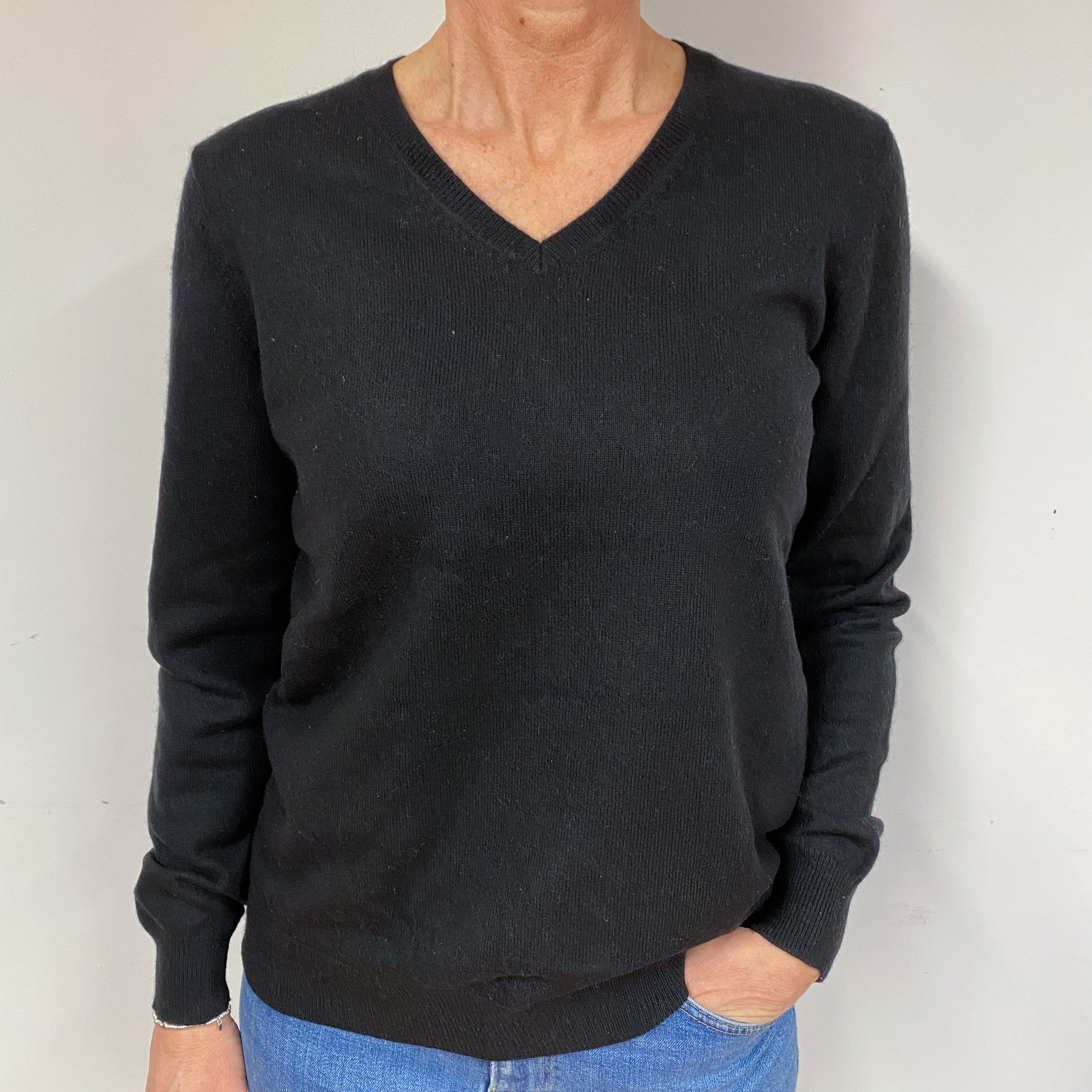 Black Cashmere V-Neck Jumper Medium