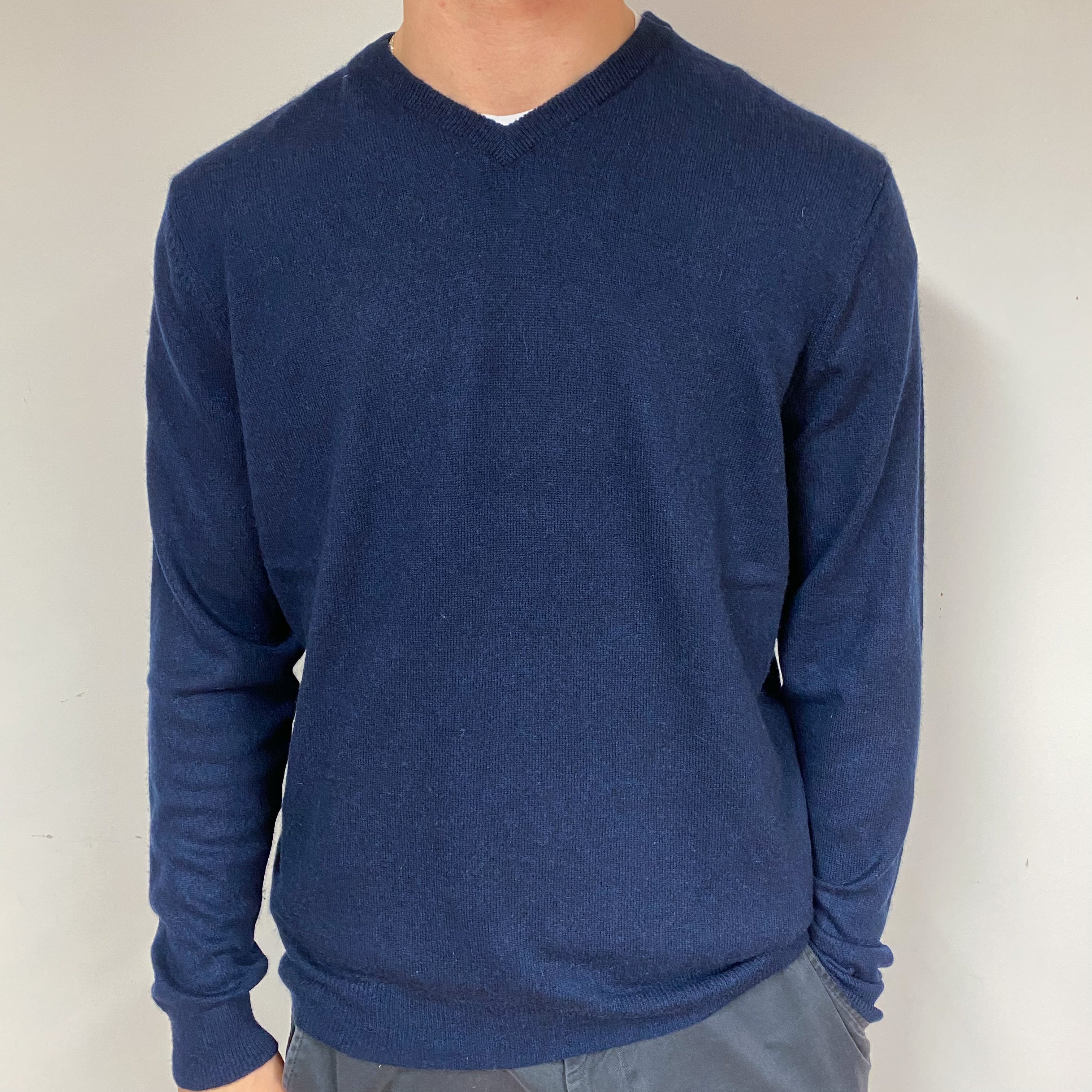 Men's Navy Blue Cashmere V-Neck Jumper Large