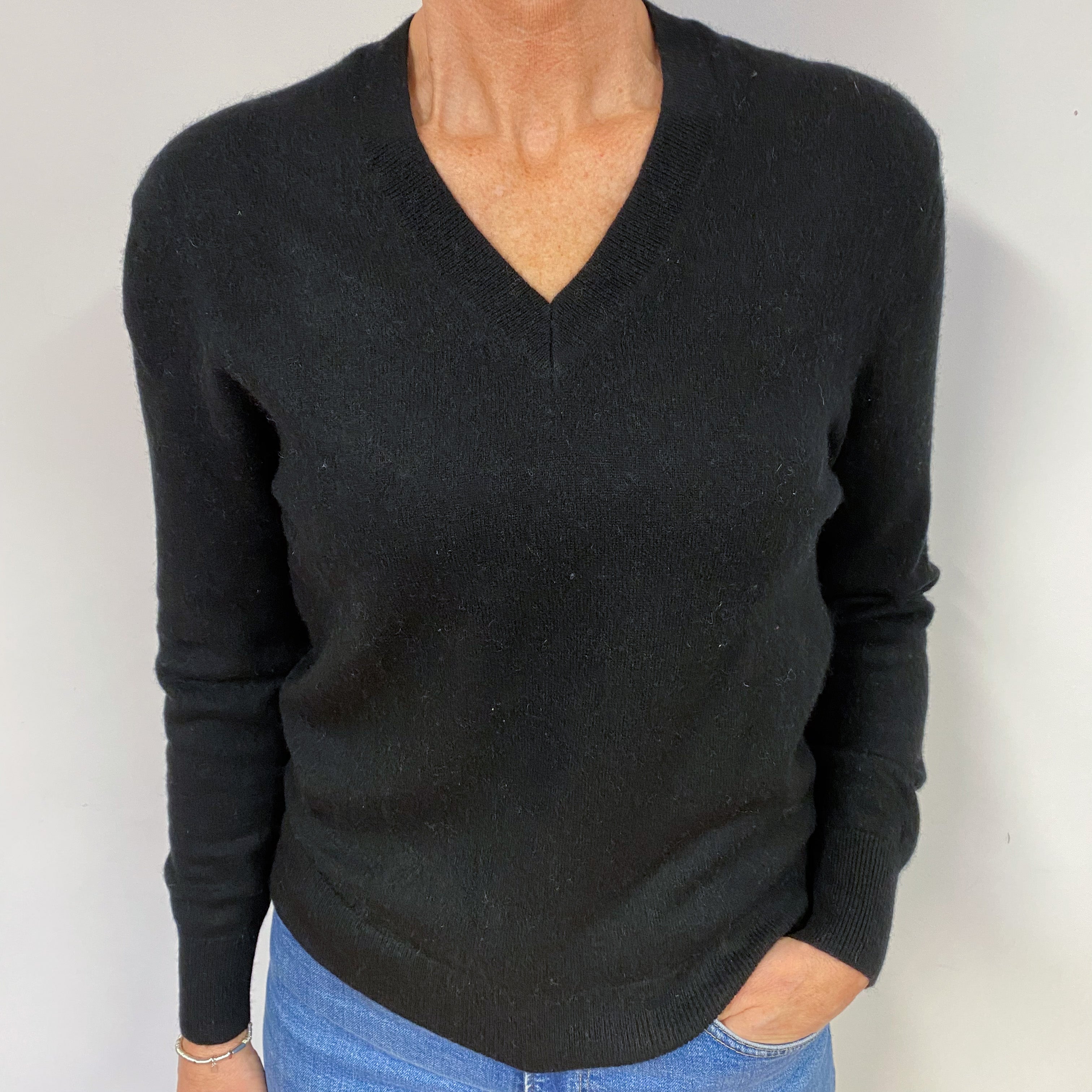 Black Cashmere V-Neck Jumper Medium