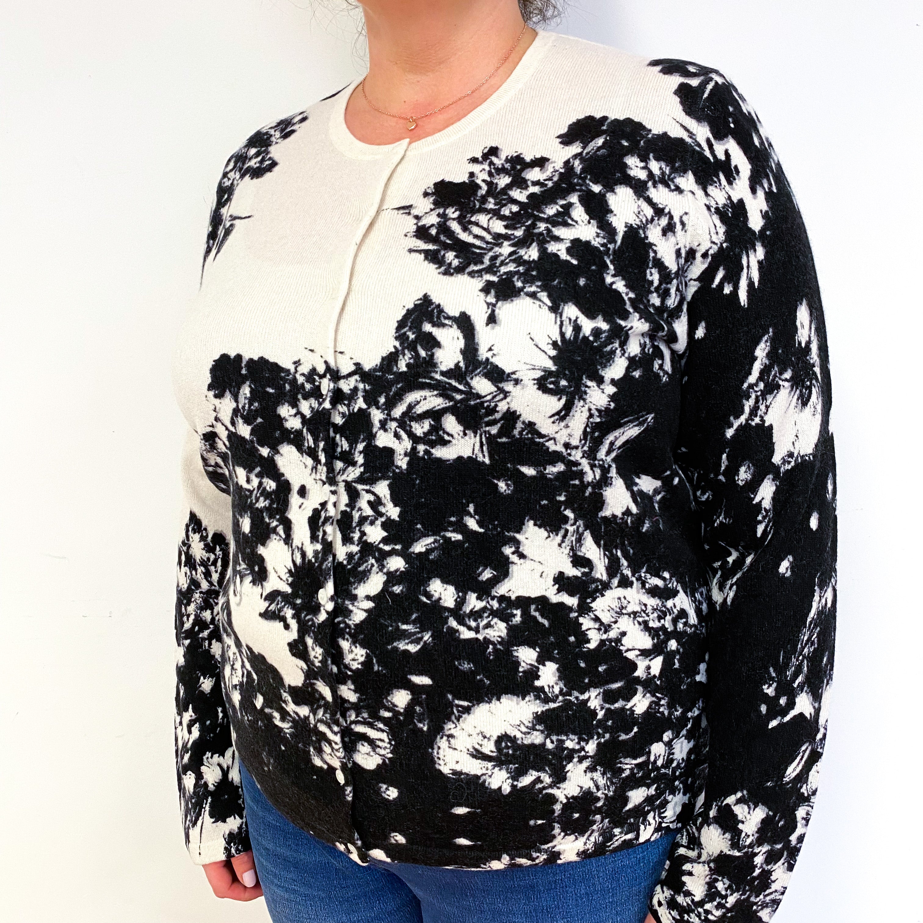 Cream Black Floral Cashmere Crew Neck Cardigan Extra Extra Large