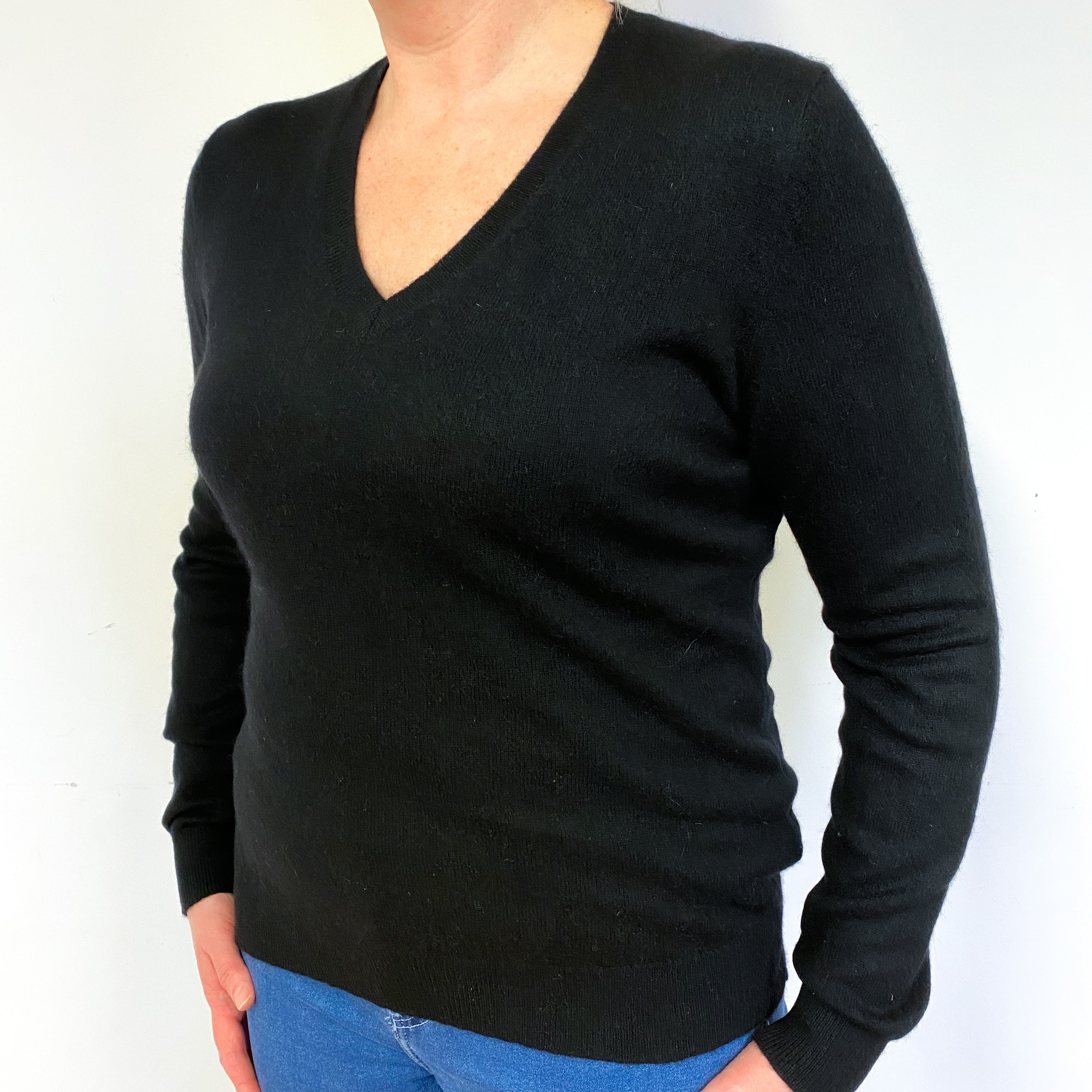 Black Cashmere V-Neck Jumper Large