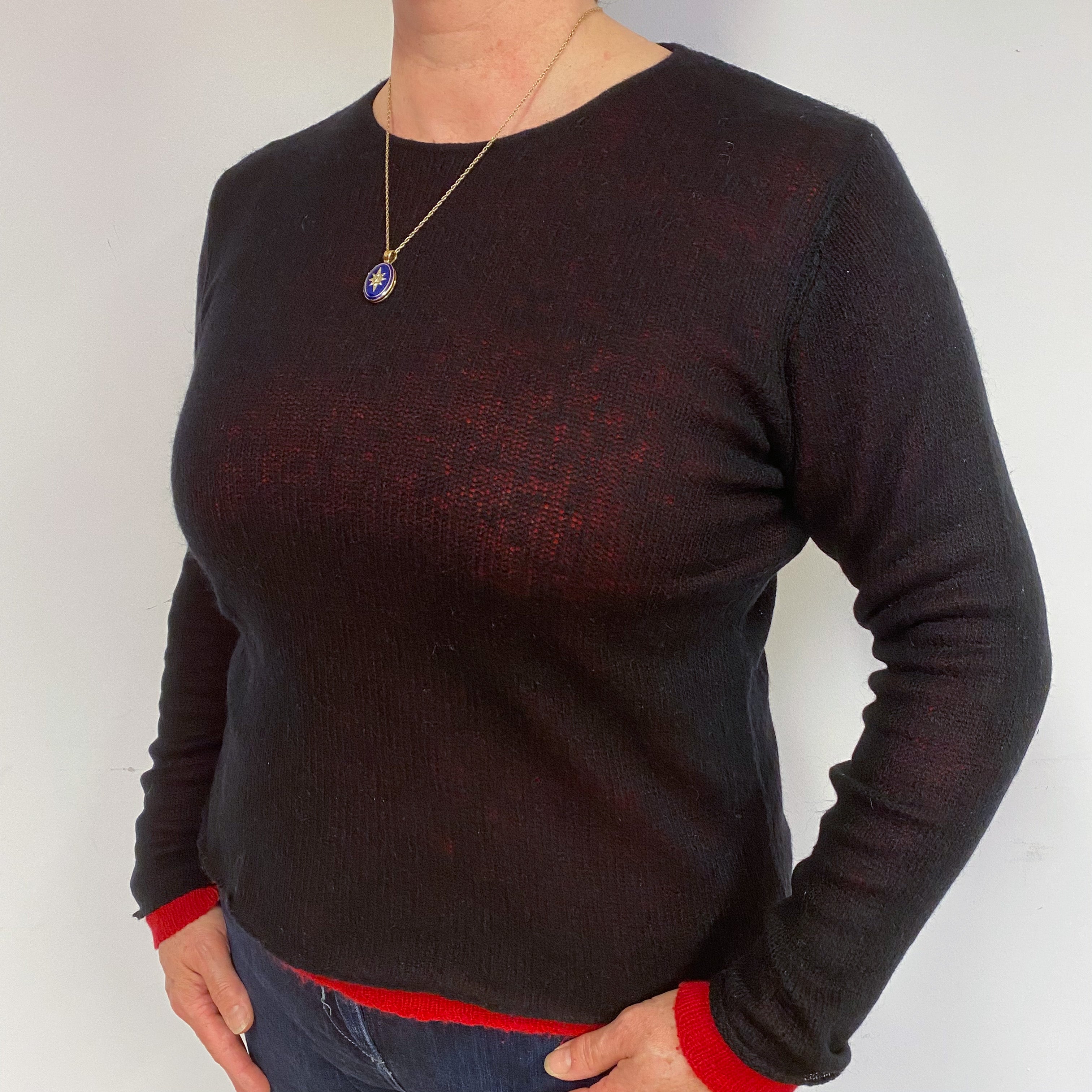 Black and Red Cashmere Crew Neck Jumper Large