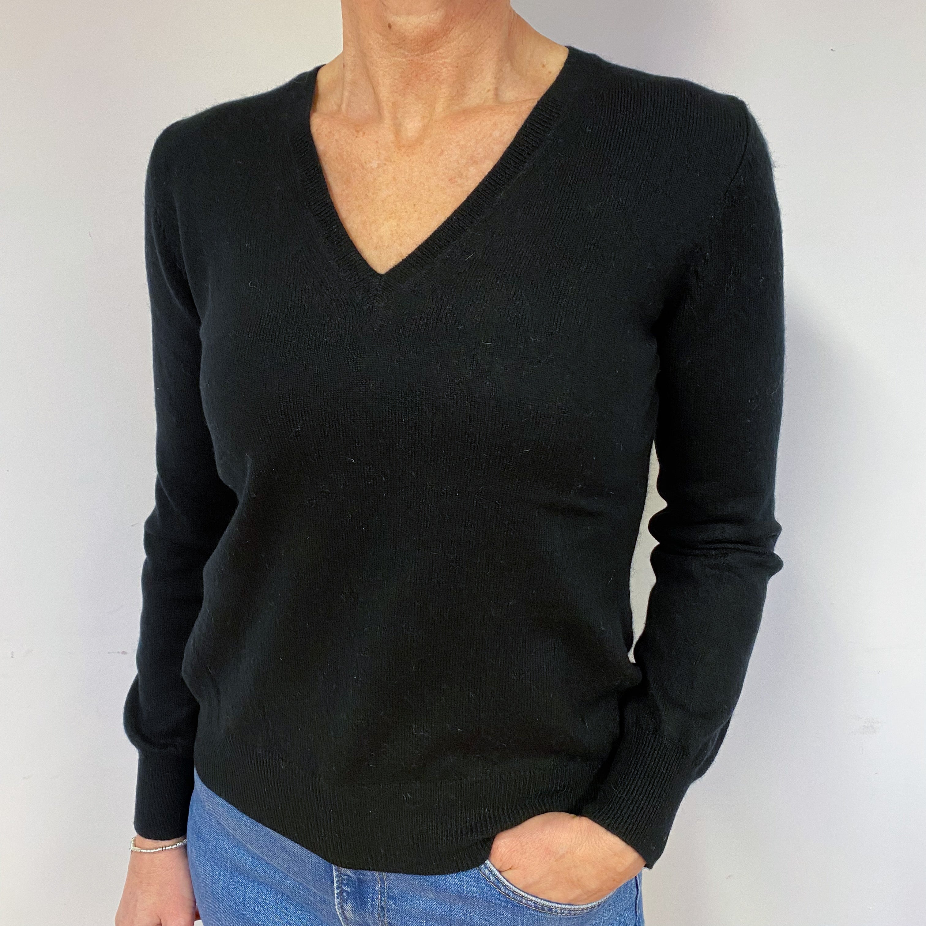 Black Cashmere V-Neck Jumper Medium