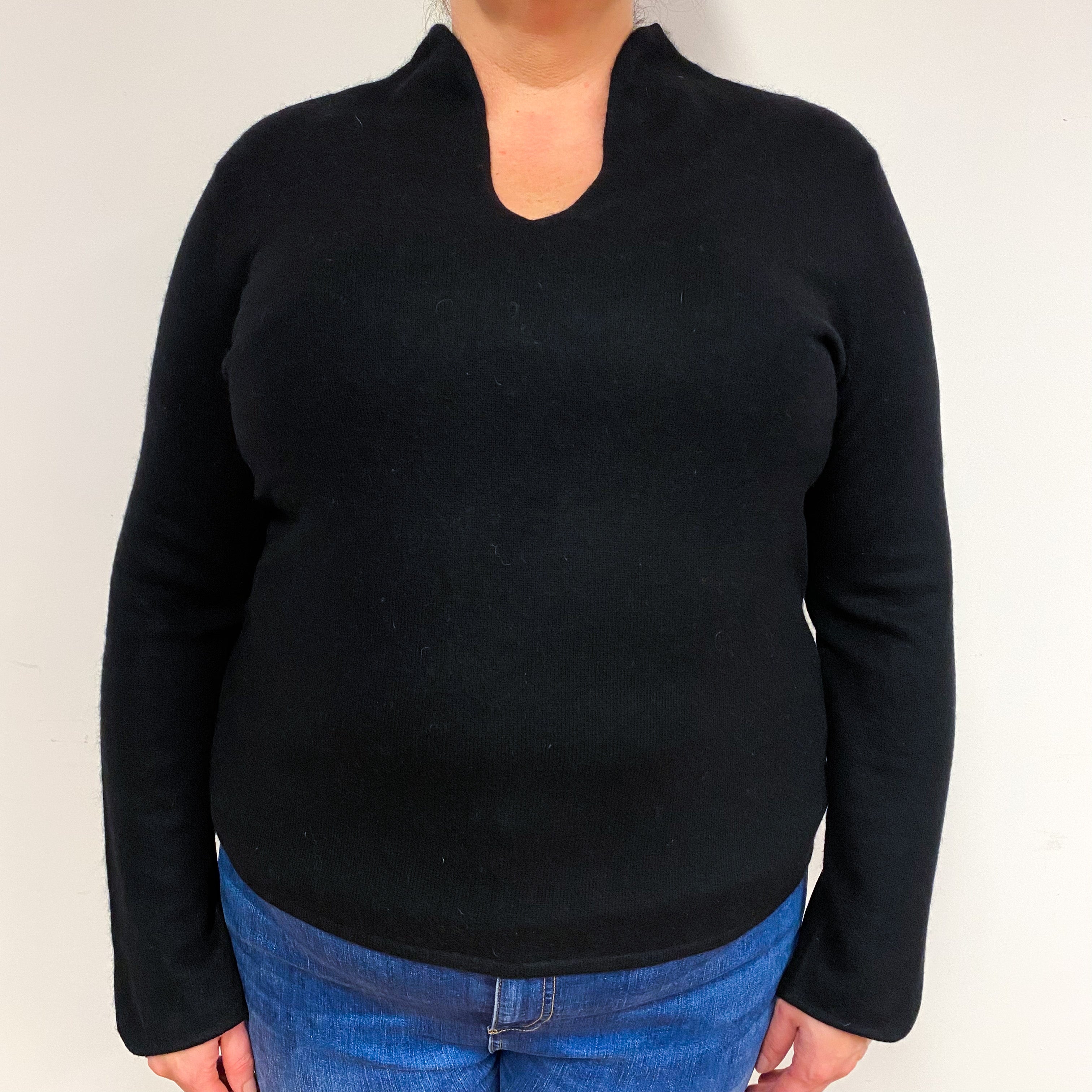 Black Cashmere V-Neck Jumper Extra Large