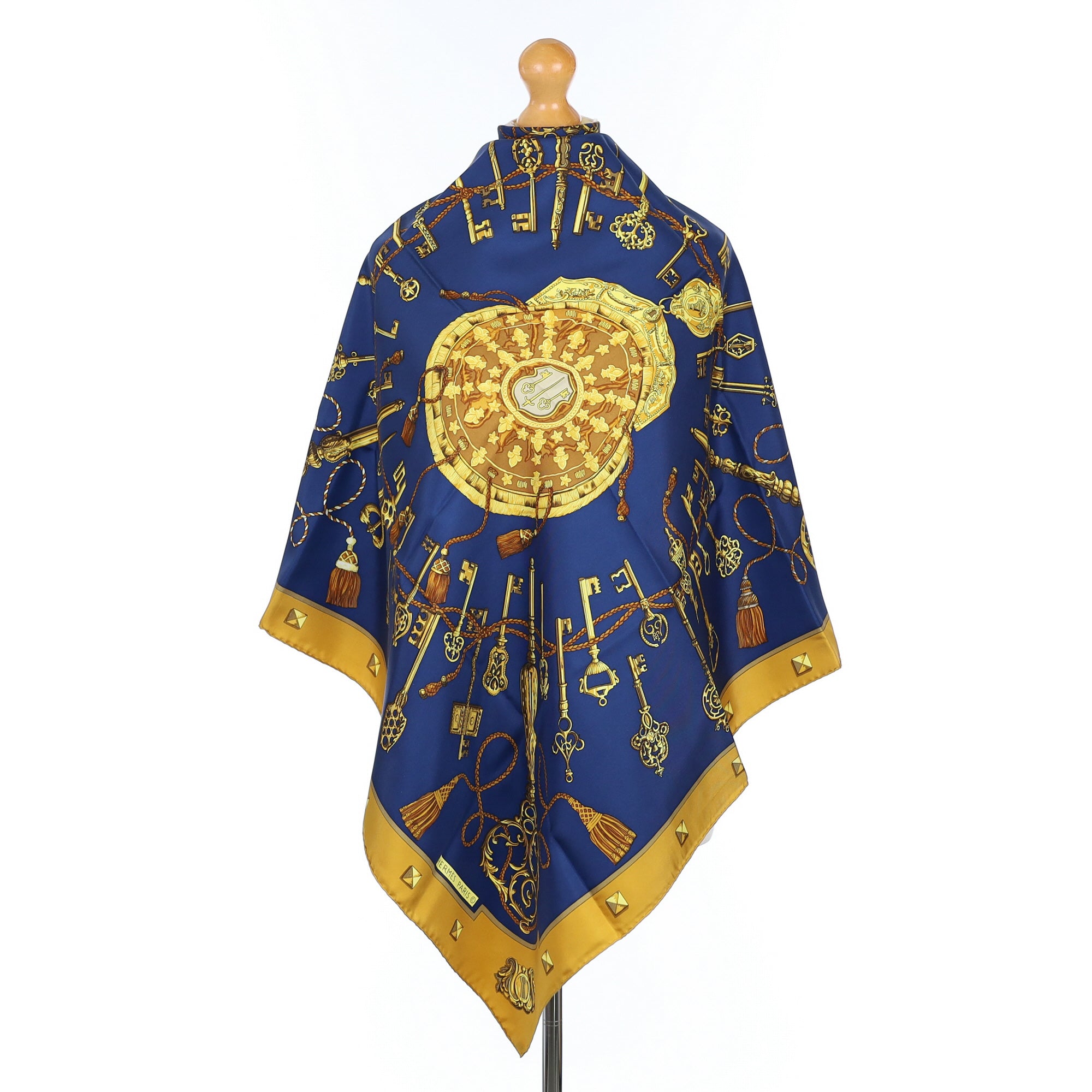 Pristine Boxed Hermès Les Clefs Vintage Silk Scarf