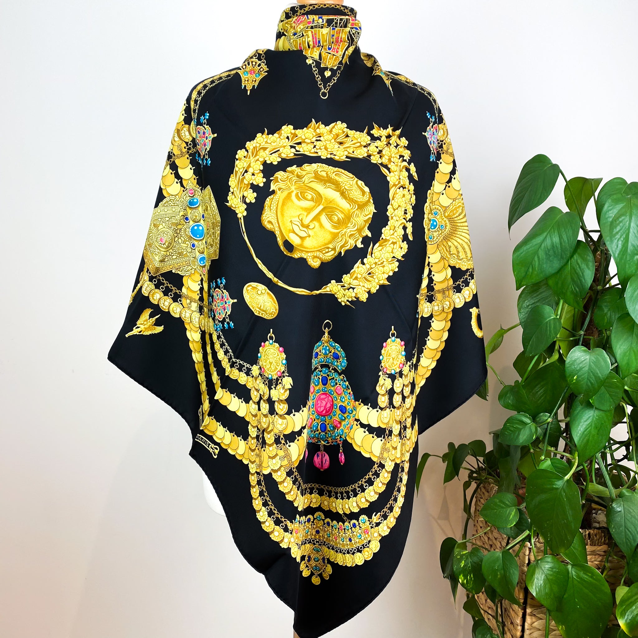Boxed Hermes Kosmima Vintage Silk Scarf