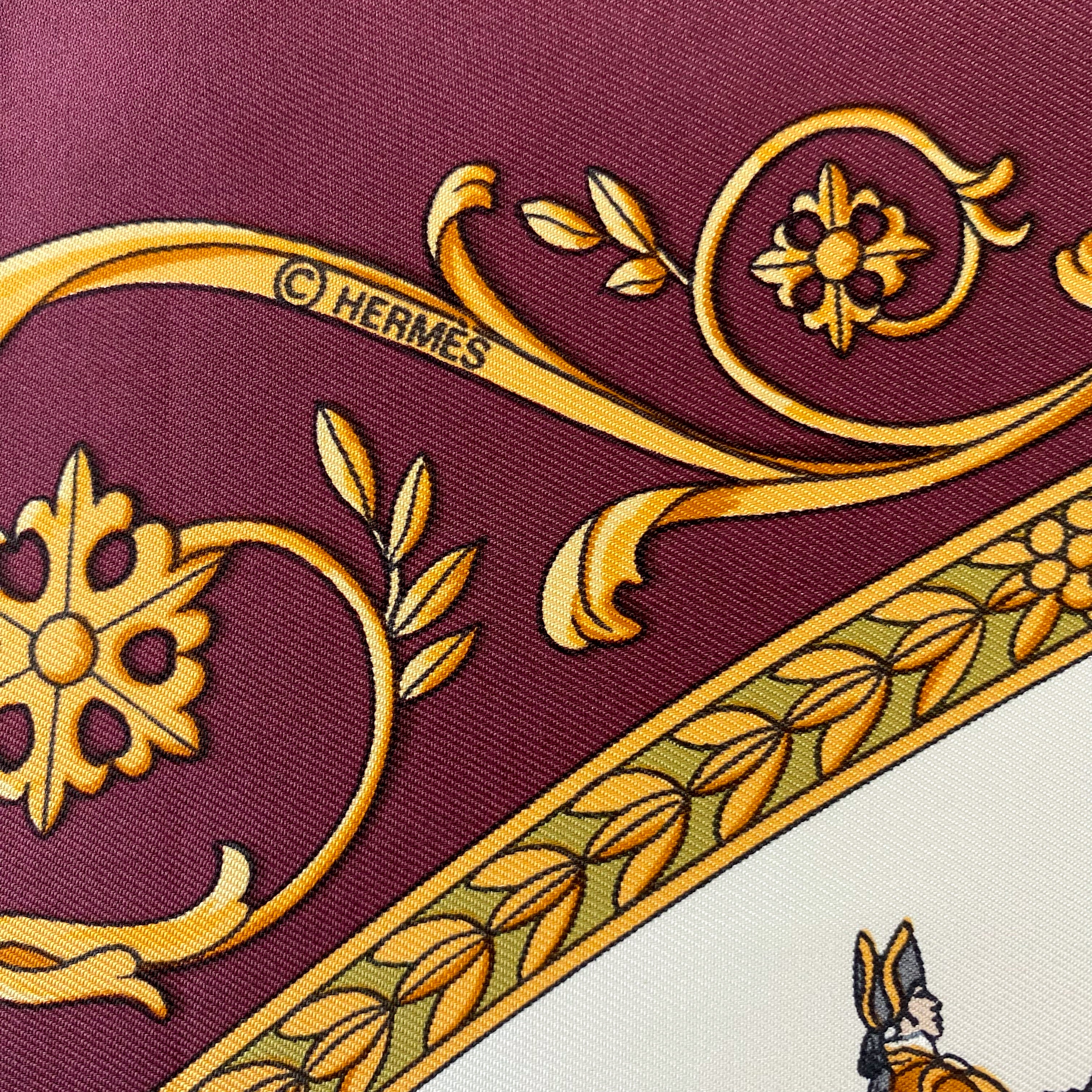 Immaculate Boxed Hermès La Promenade de Longchamps Silk Scarf