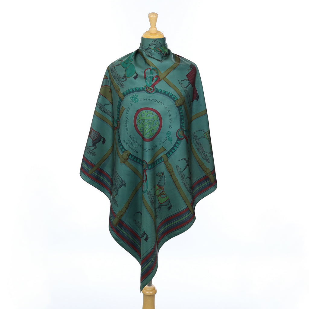 Hermès Couvertures et Tenues de Jour Silk Scarf