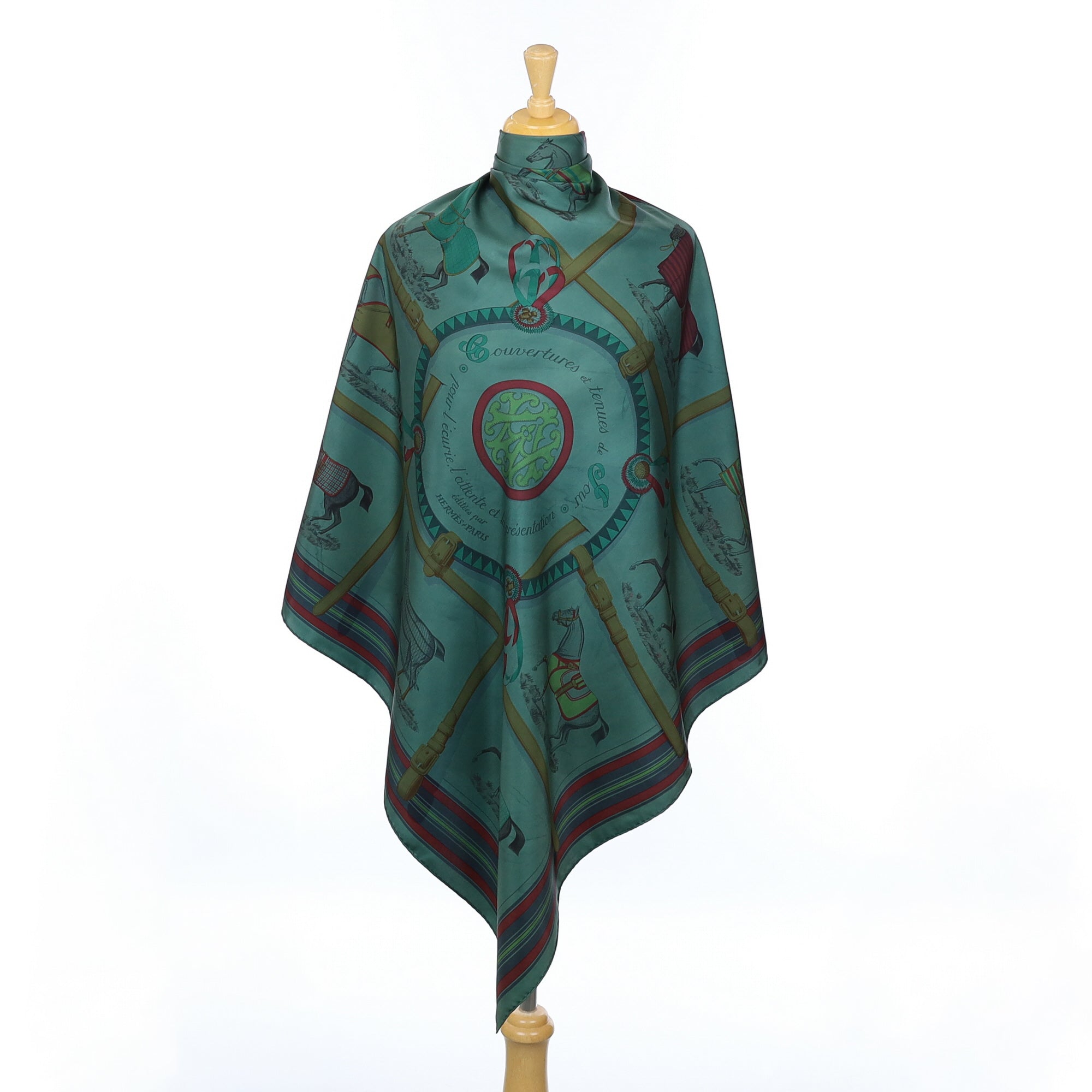 Hermès Couvertures et Tenues de Jour Silk Scarf