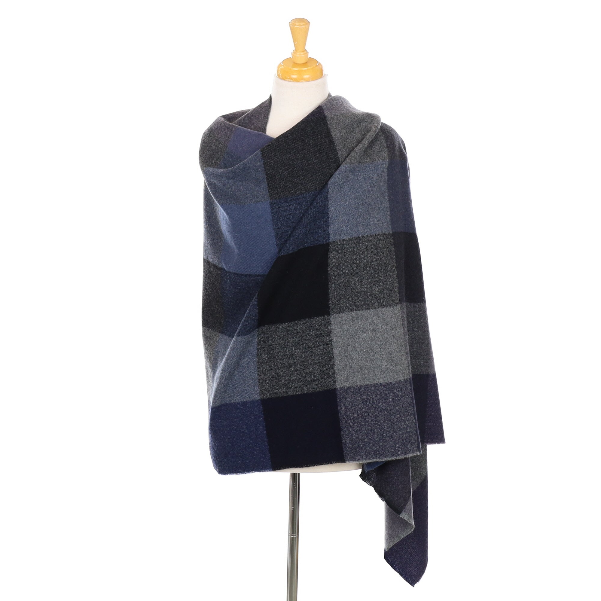 Scottish Begg & Co Naval Blue Check Cashmere Stole
