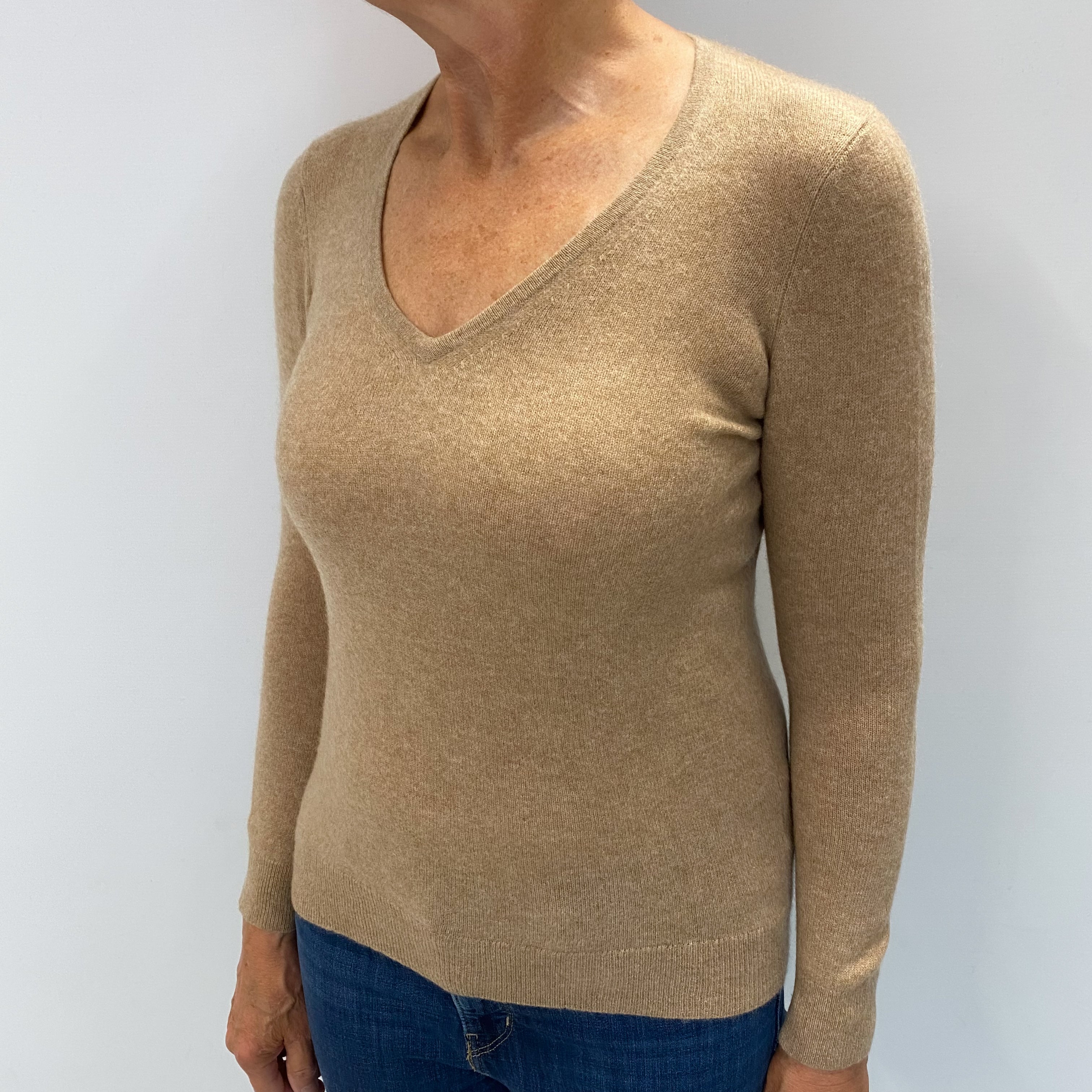 Fudge Brown Cashmere V Neck Jumper Medium