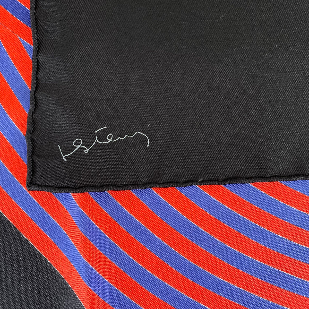 Brand New Boxed Hermès Maillons de Joel Stein Silk Scarf