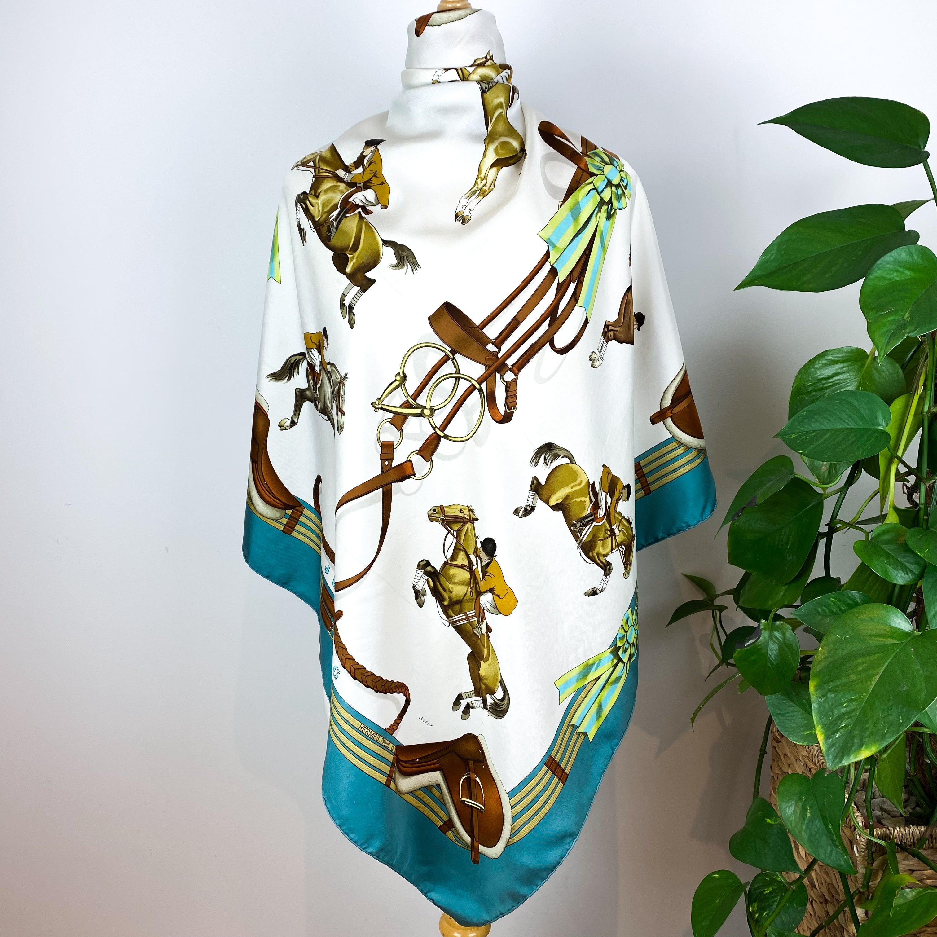 Boxed Hermes Jumping 1971 Designer Silk Scarf