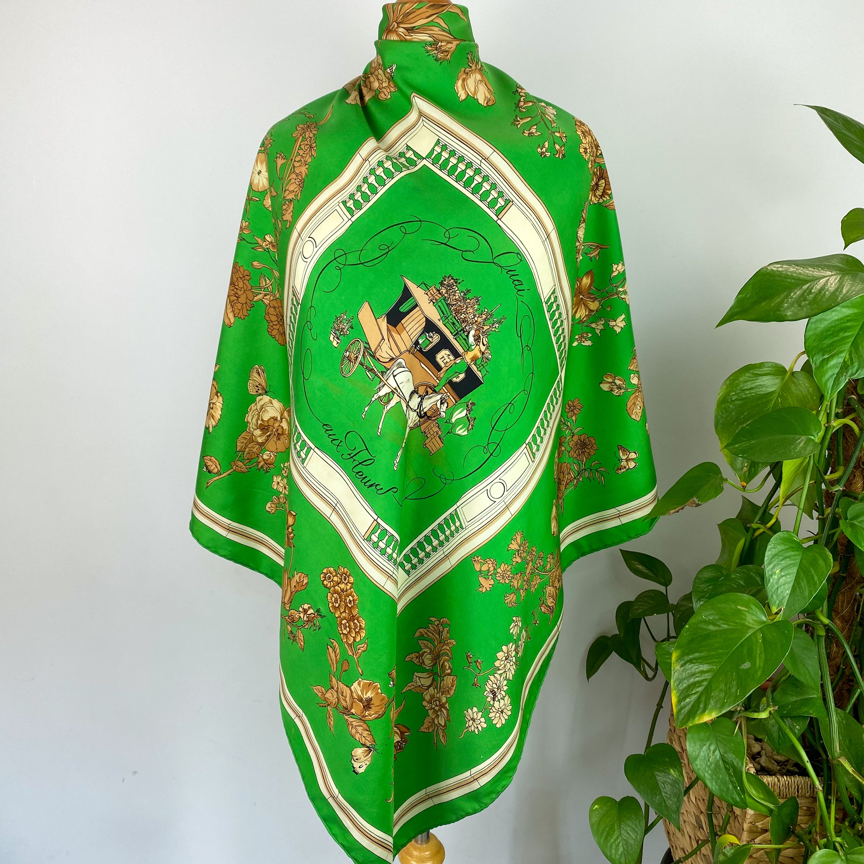 Boxed Hermès Quai Aux Fleurs Silk Scarf