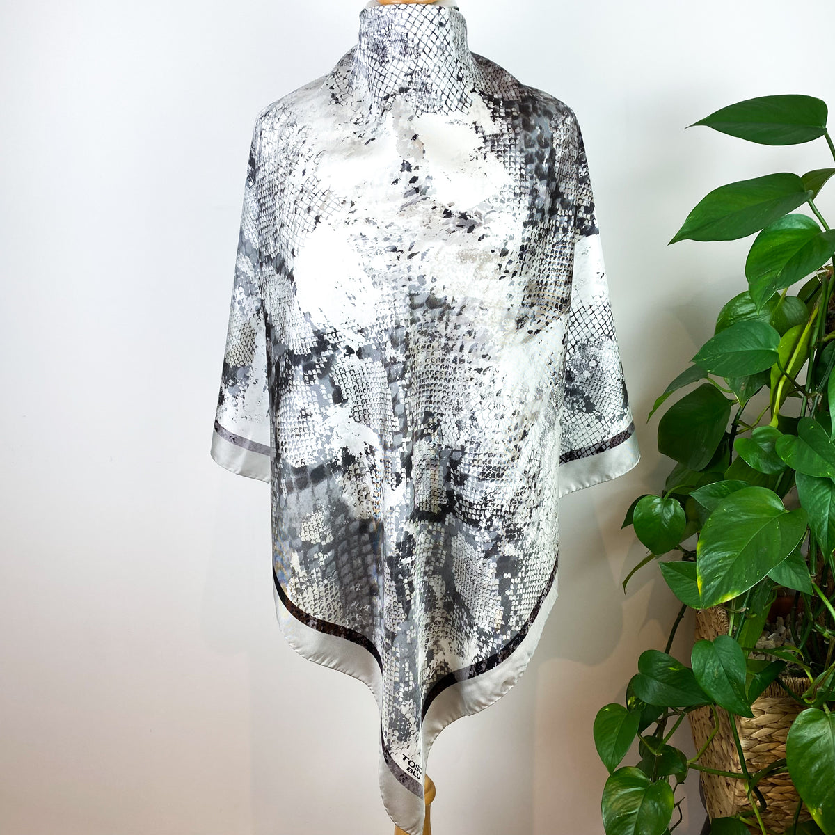 Tosca Blu Animal Print Silk Scarf