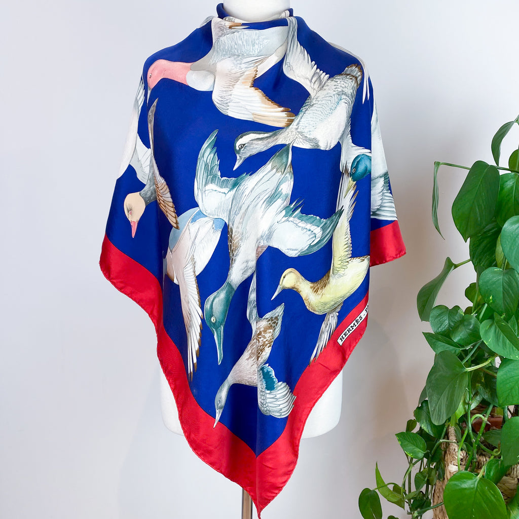 Boxed Hermes Sauvagine en Vol Vintage Silk Scarf