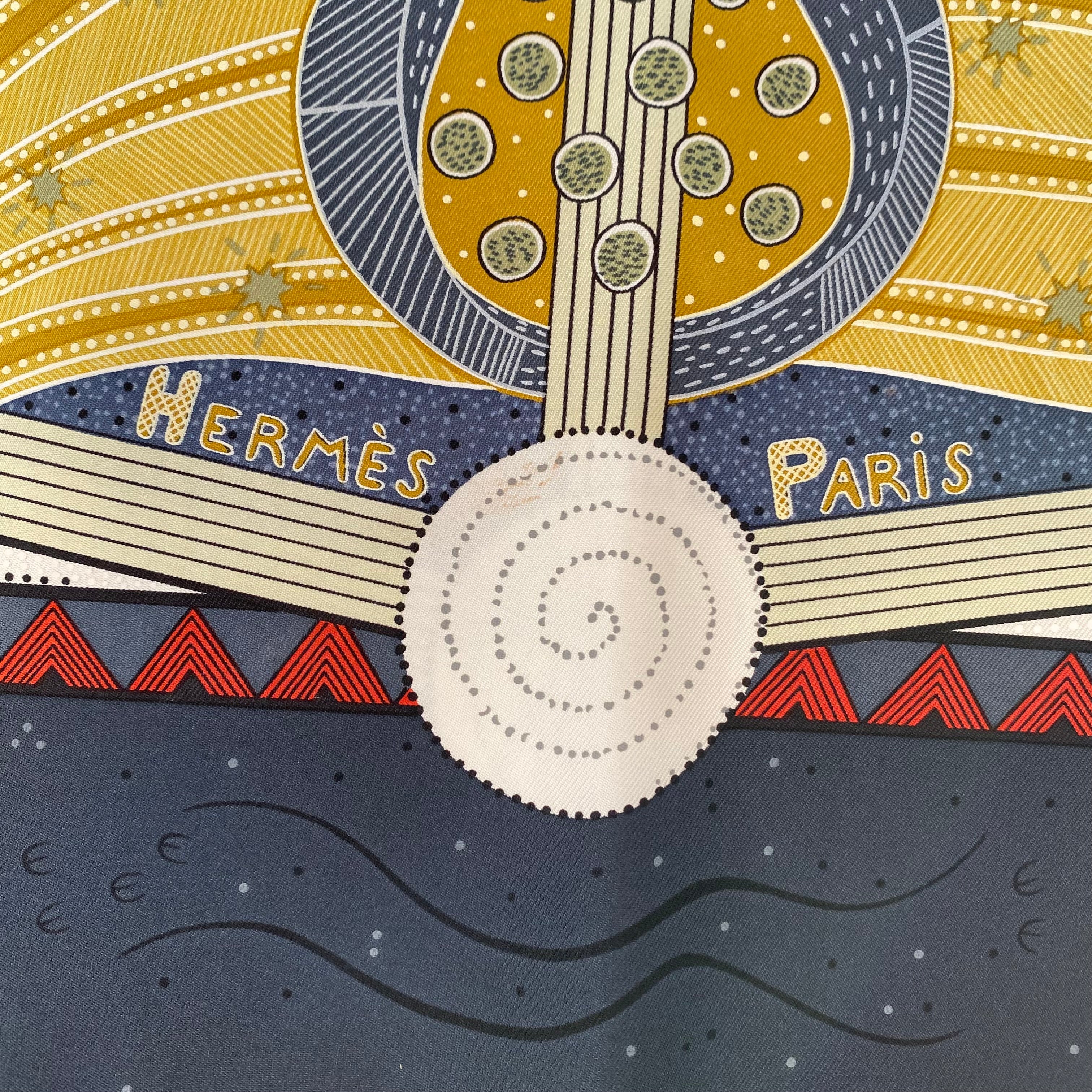Boxed Hermès Rêve D’Australie Silk Scarf