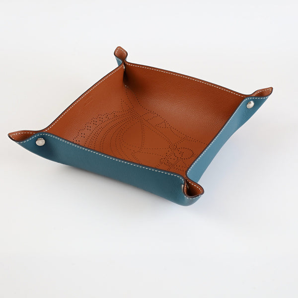 Brand New Hermès Mises et Relances Robe de Soir Change Tray