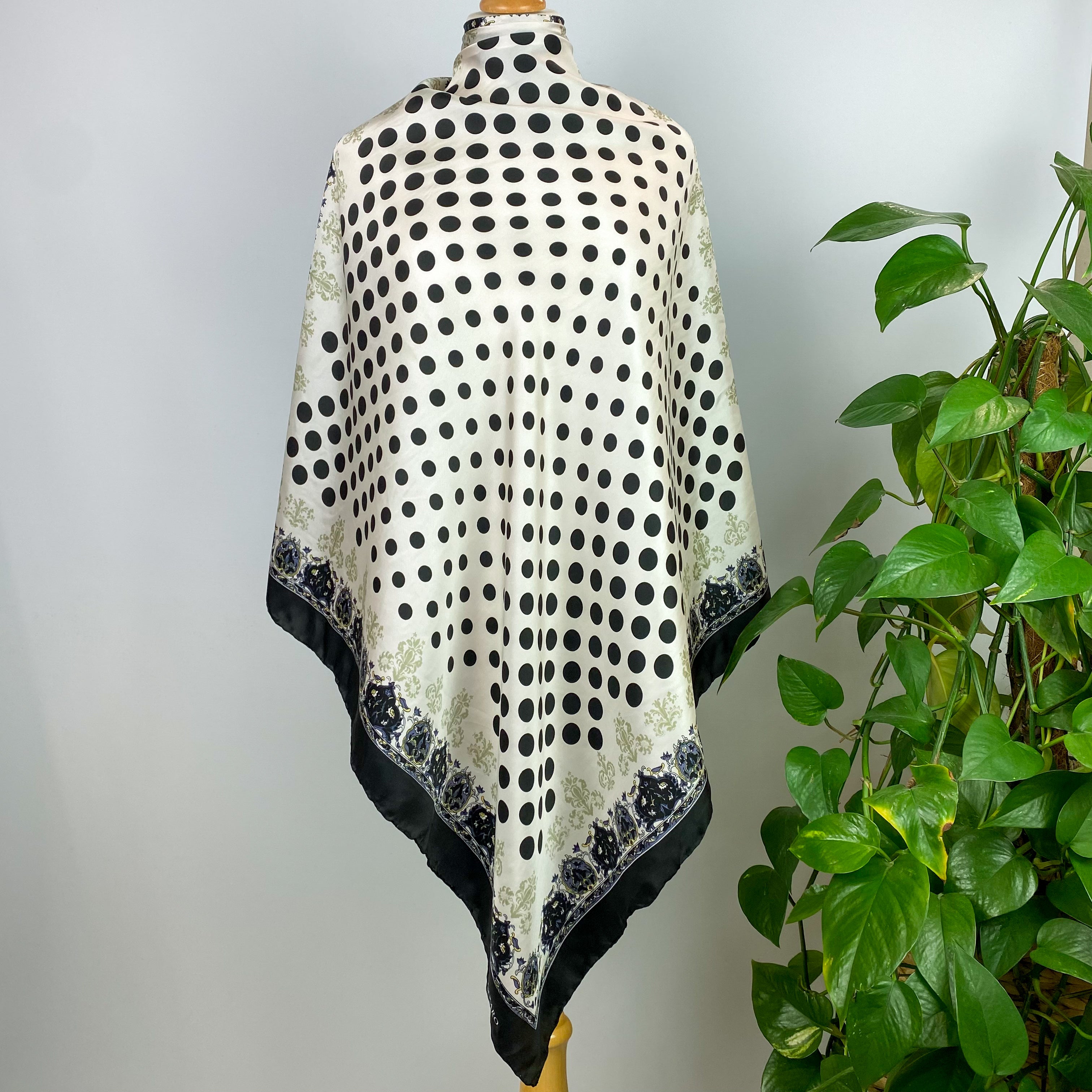 Immaculate Loris Azzaro Spotty Silk Scarf