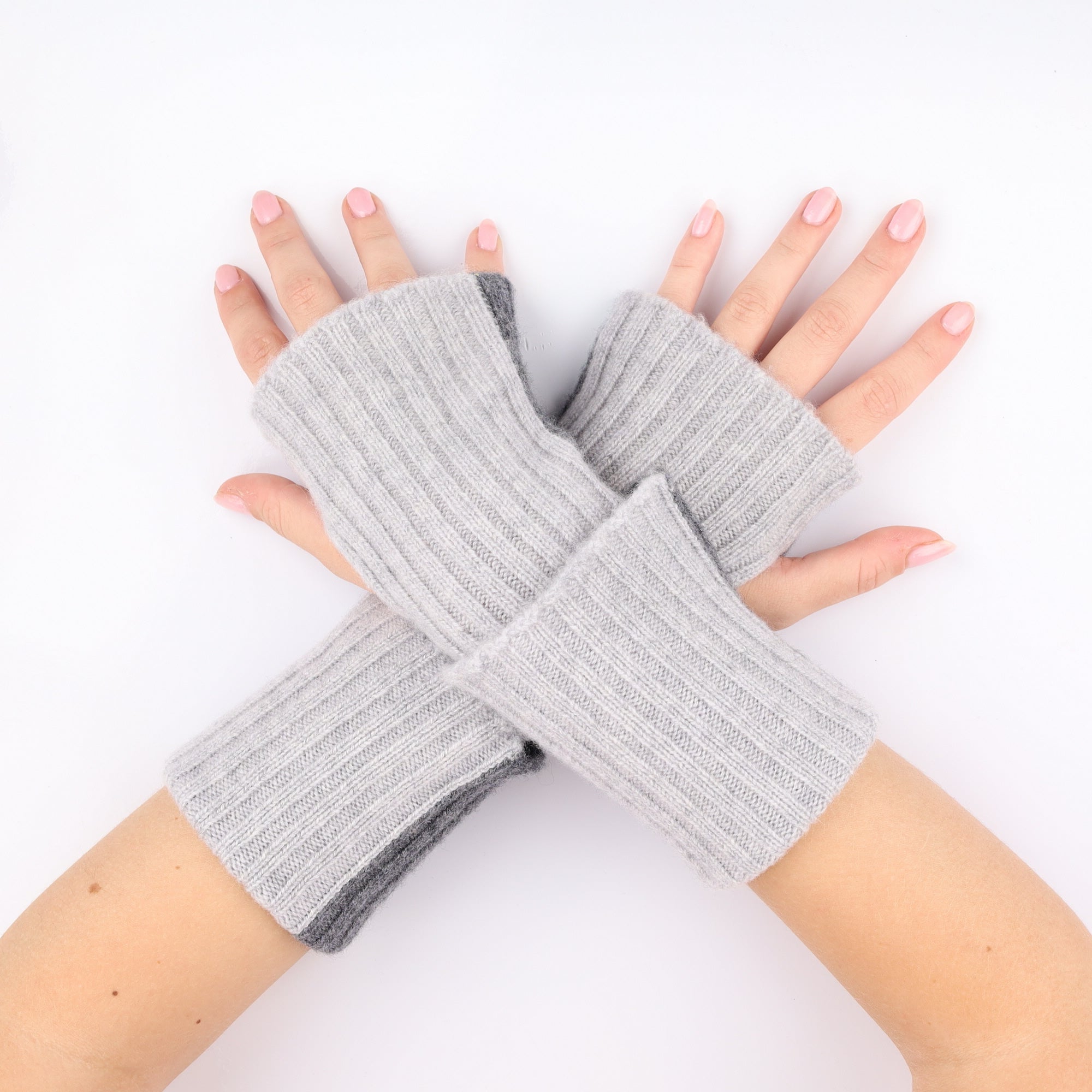 Brand New Scottish Slate and Smoke Grey Ribbed Fingerless Gloves