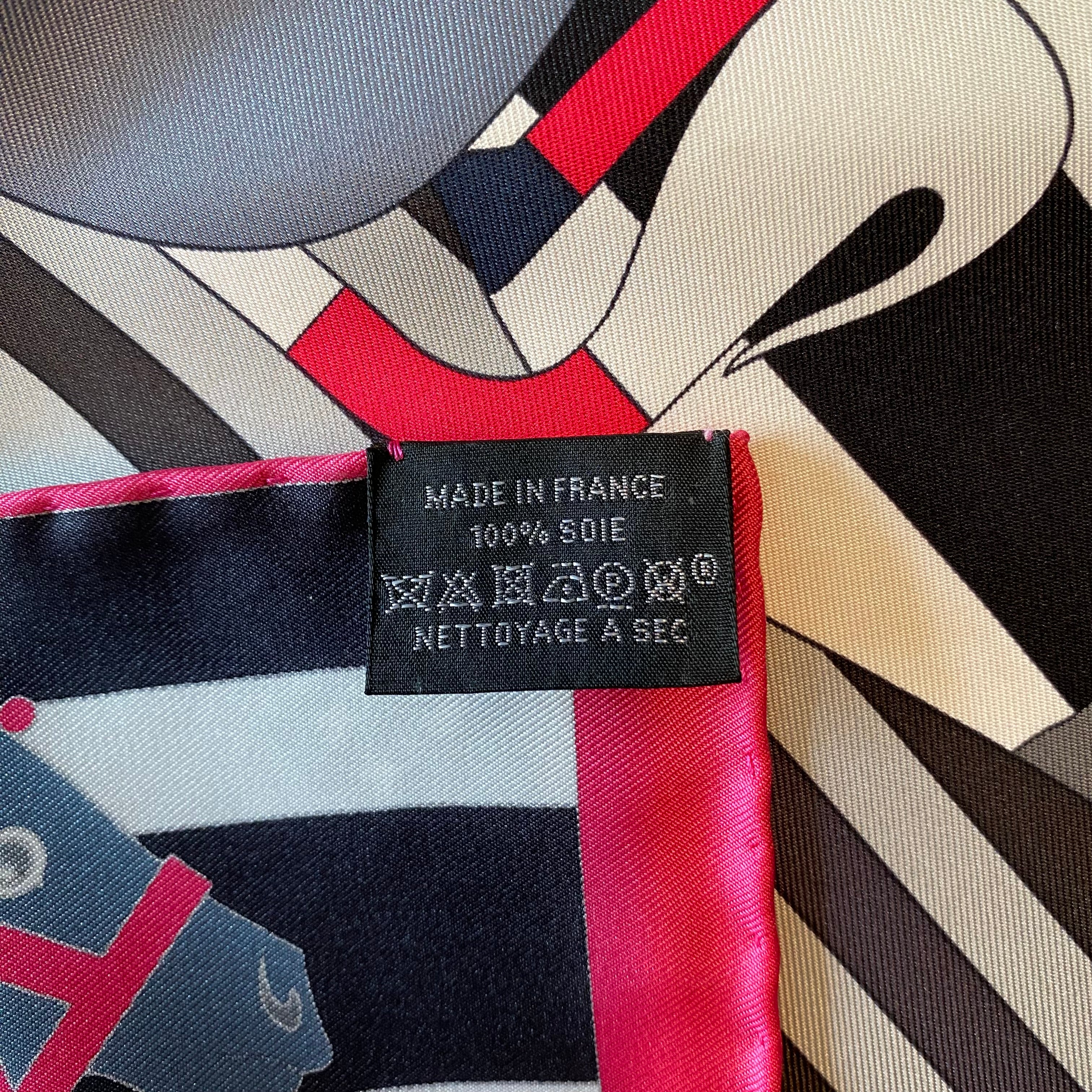 Pristine Hermès Rocabar 45 Silk Scarf