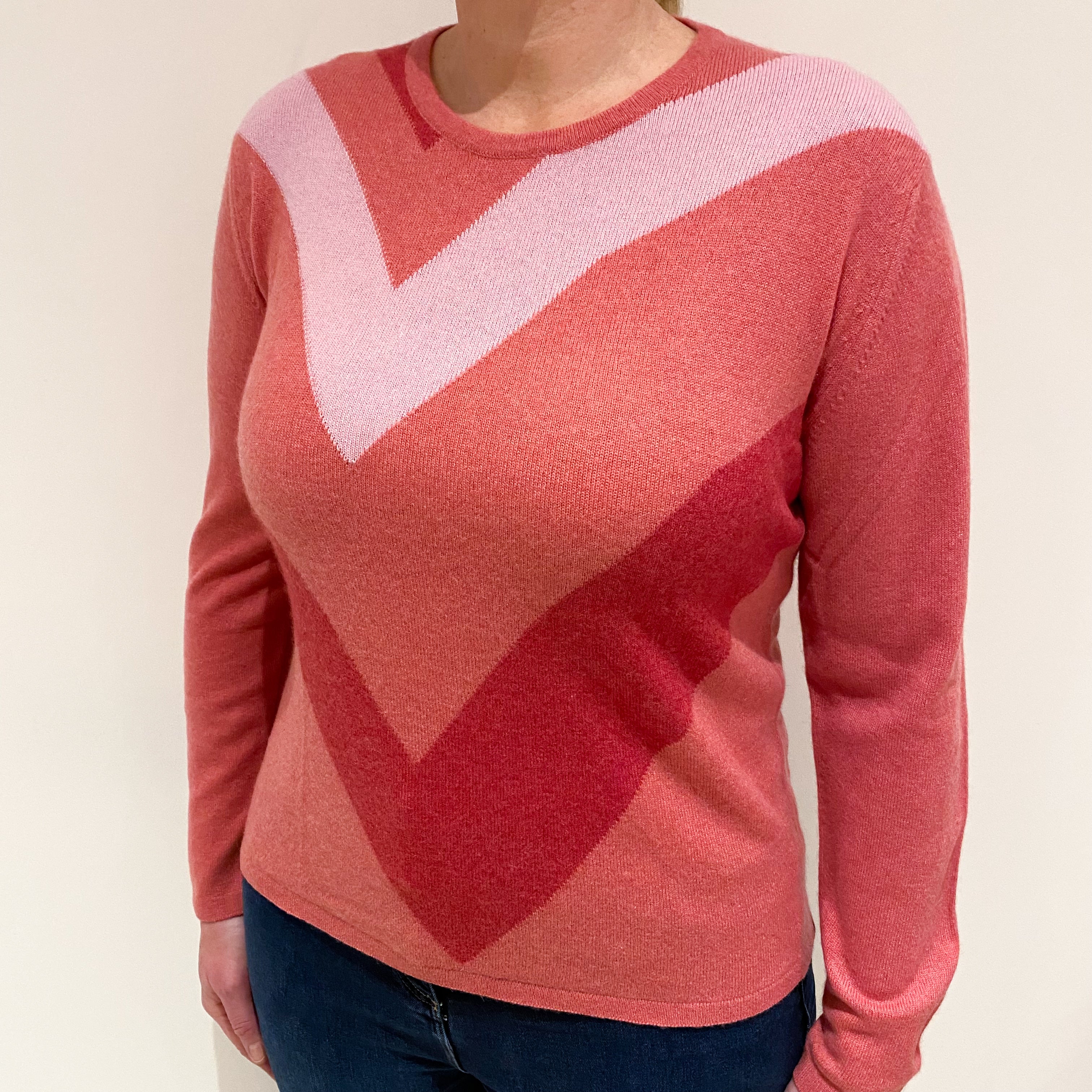 Johnson’s of Elgin Flamingo Pink Chevron Striped Cashmere Crew Neck Jumper Large