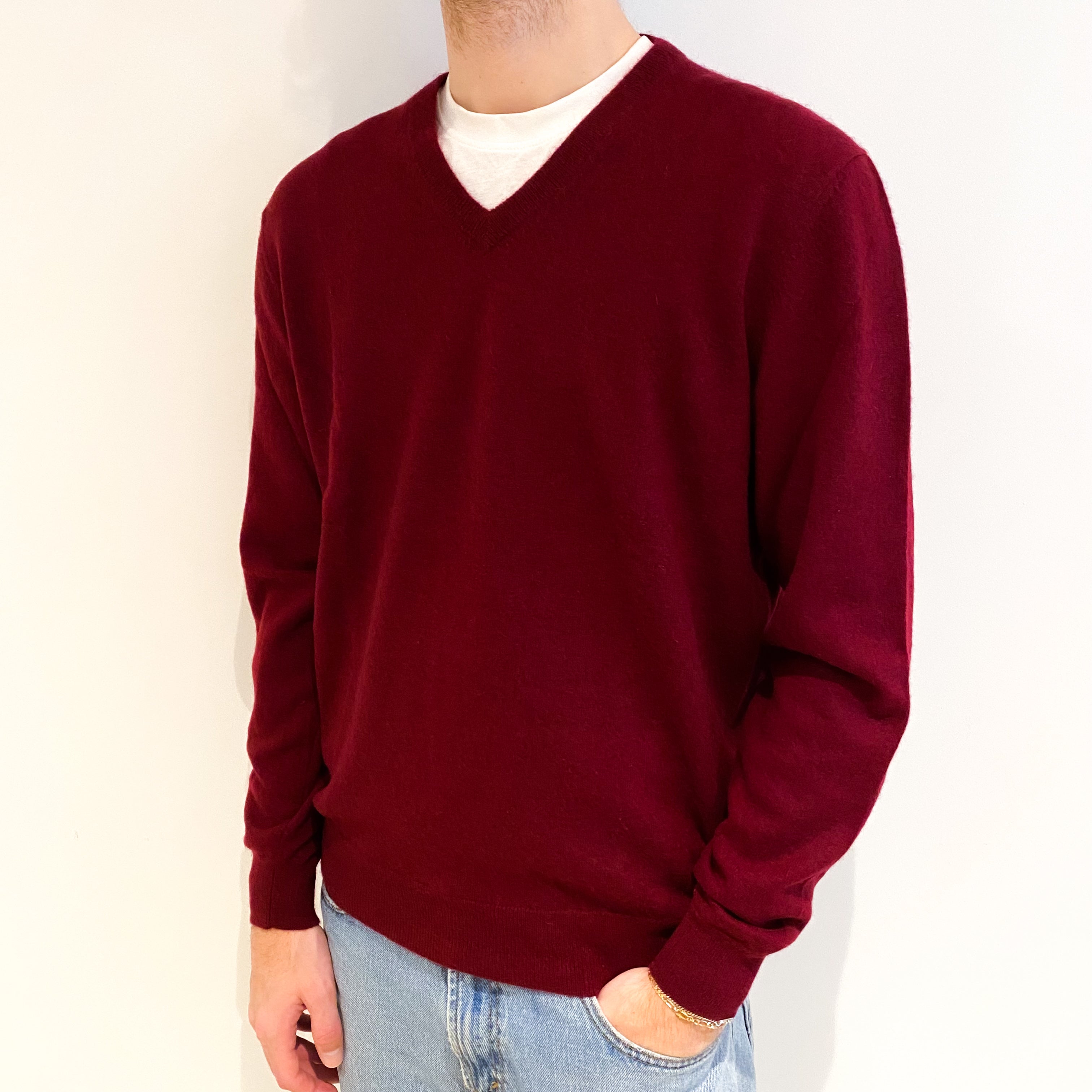 Men's Burgundy Red Cashmere V Neck Jumper Large