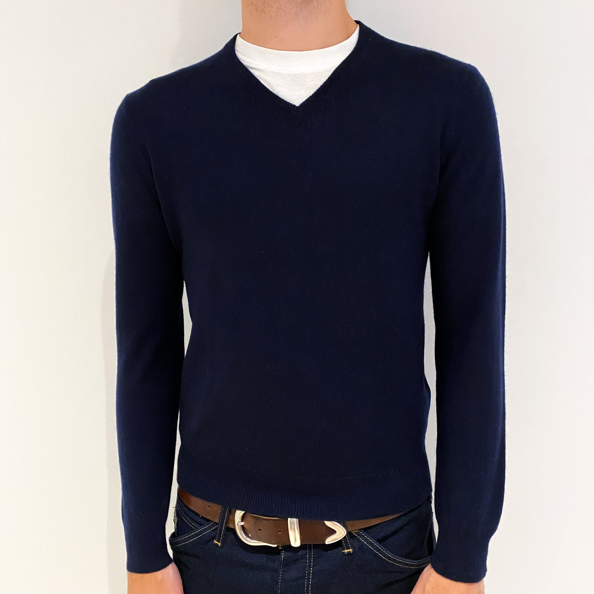 Men's Dark Navy Blue Cashmere V-Neck Jumper Medium