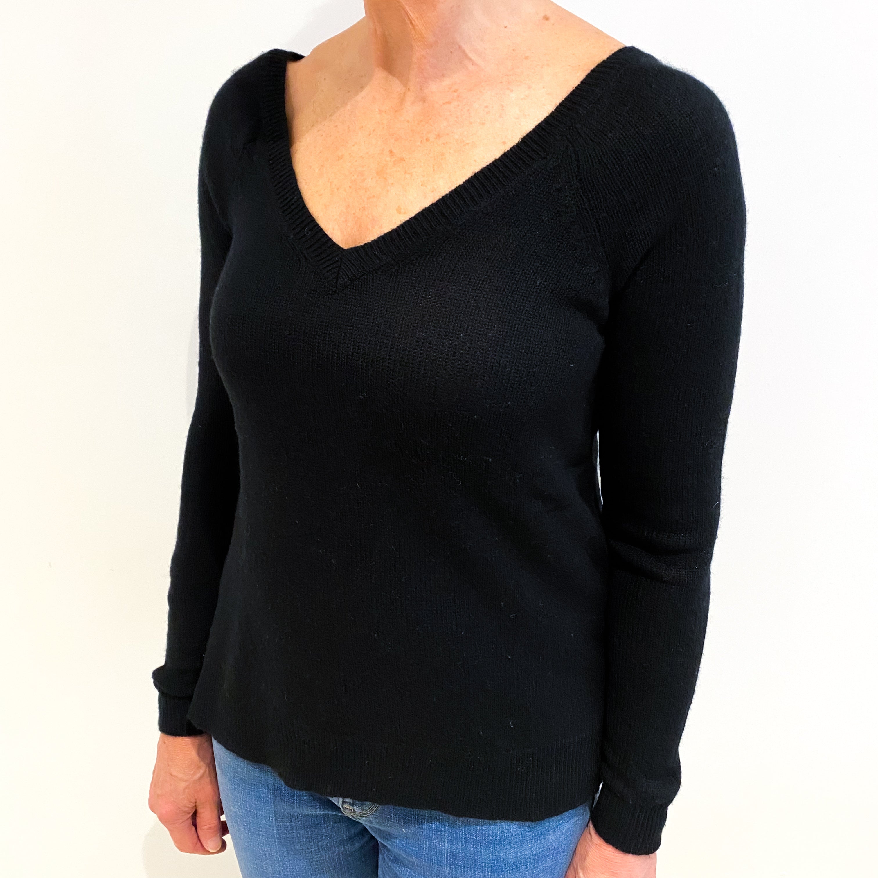 Black Cashmere V Neck Jumper Medium