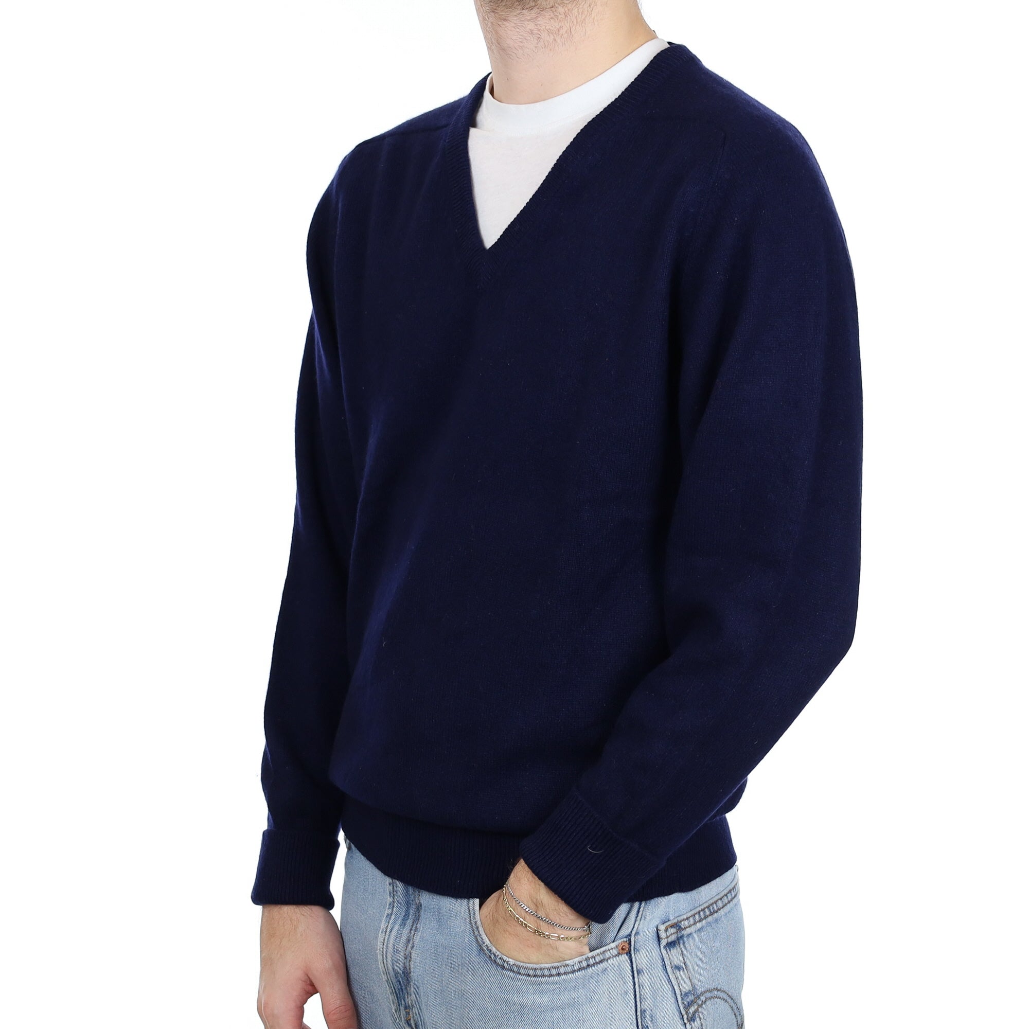 Men's Scottish Navy Blue Cashmere V Neck Jumper Large