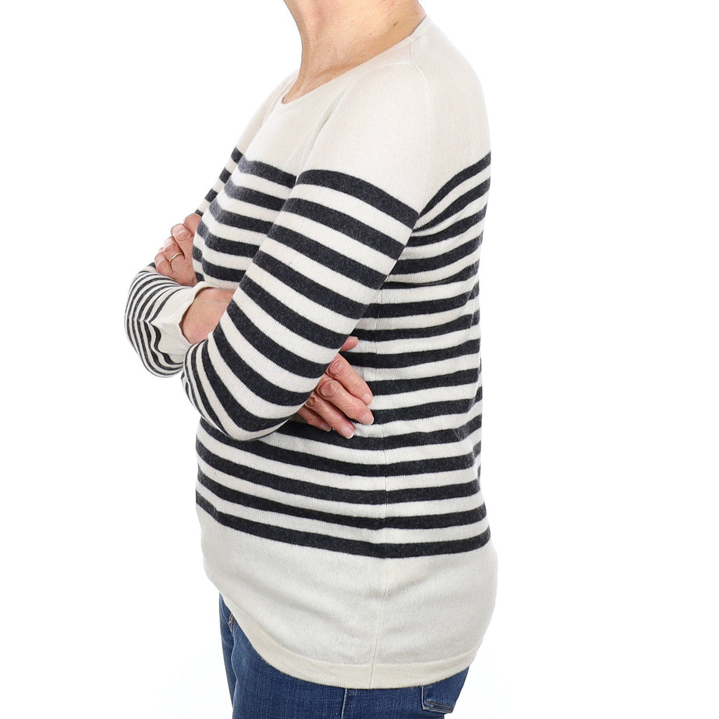 Alabaster and Grey Stripe Cashmere Crew Neck Jumper Medium