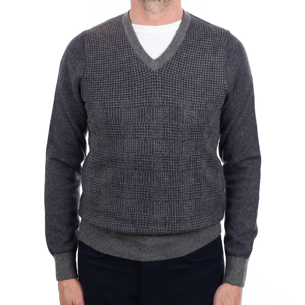 Men's Navy and Grey Dog Tooth Cashmere V Neck Jumper Small